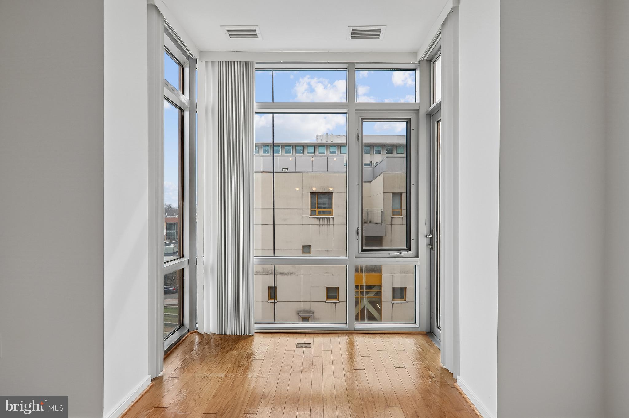 ONE INDEPENDENCE PLAZA A - Residential