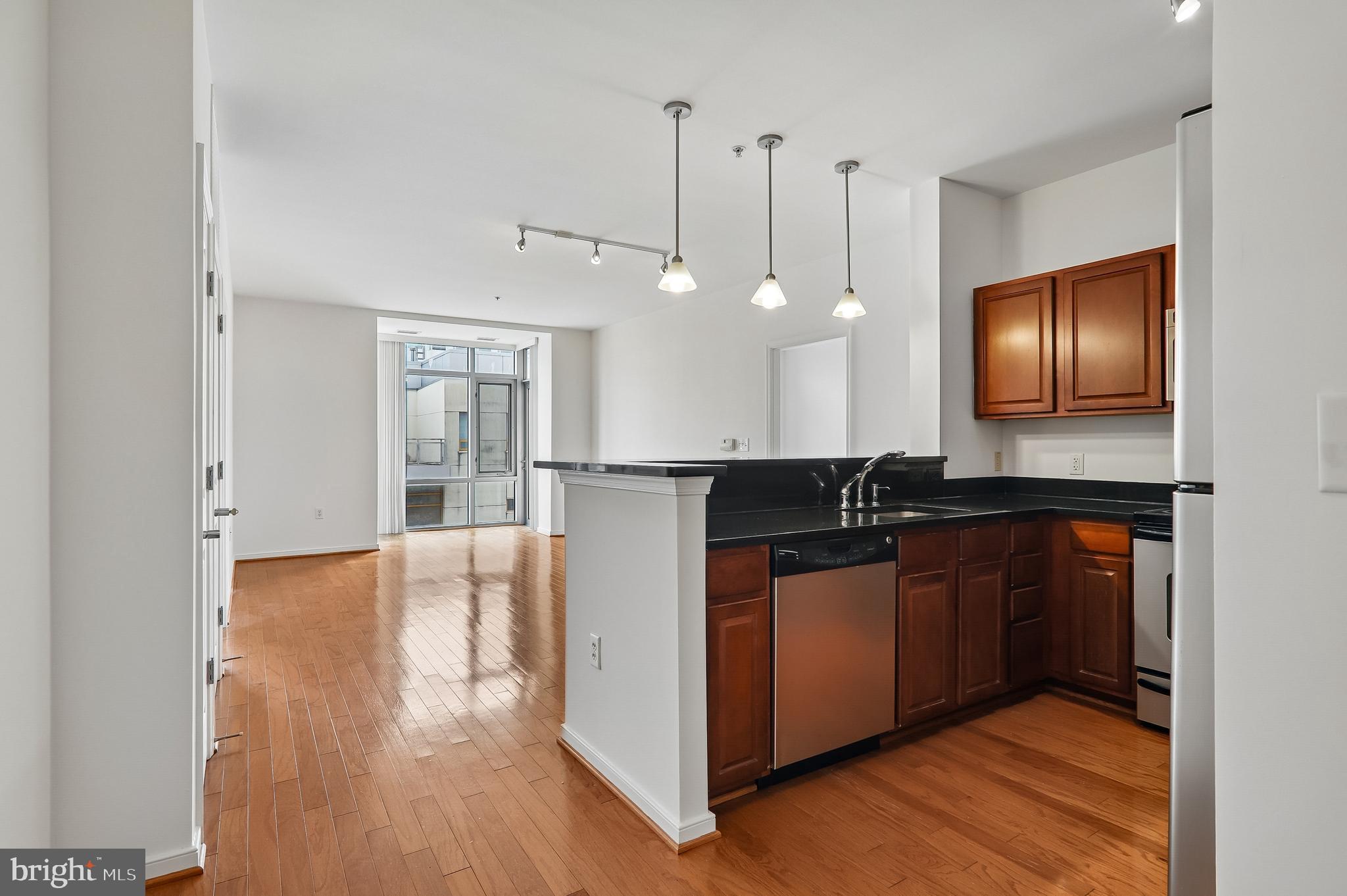 ONE INDEPENDENCE PLAZA A - Residential