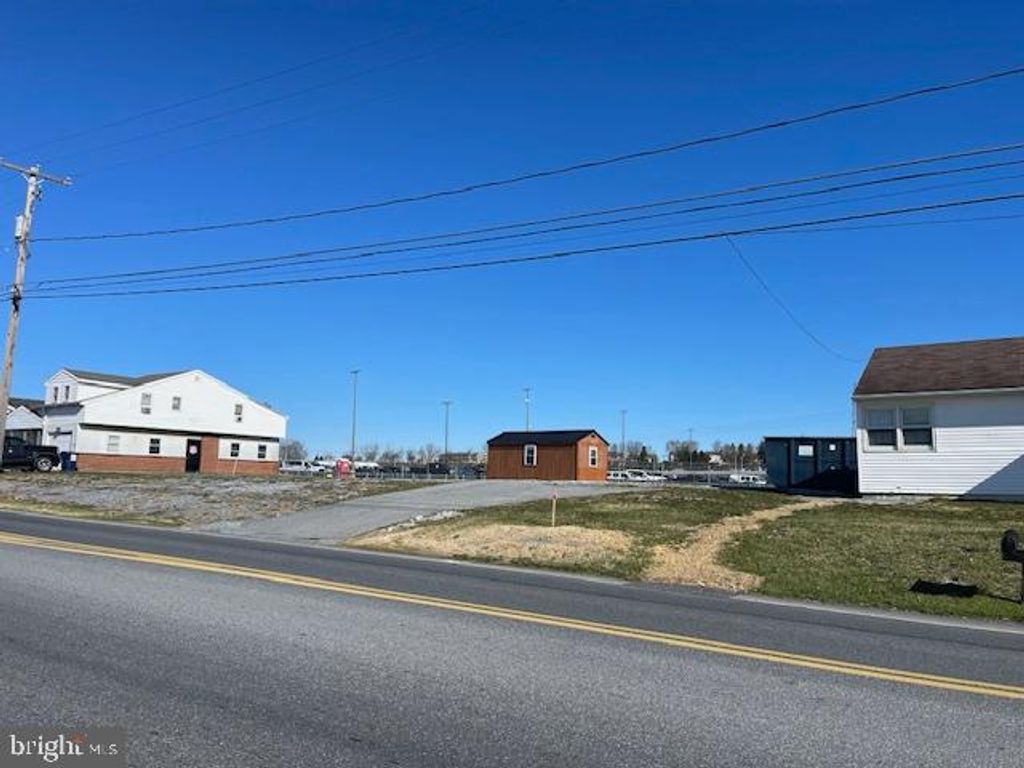 Photo of 104 Auction Road, MANHEIM, PA 17545 (MLS # PALA2071890)