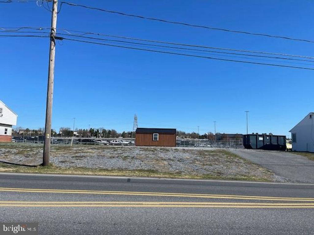 Photo of 104 Auction Road, MANHEIM, PA 17545 (MLS # PALA2071890)