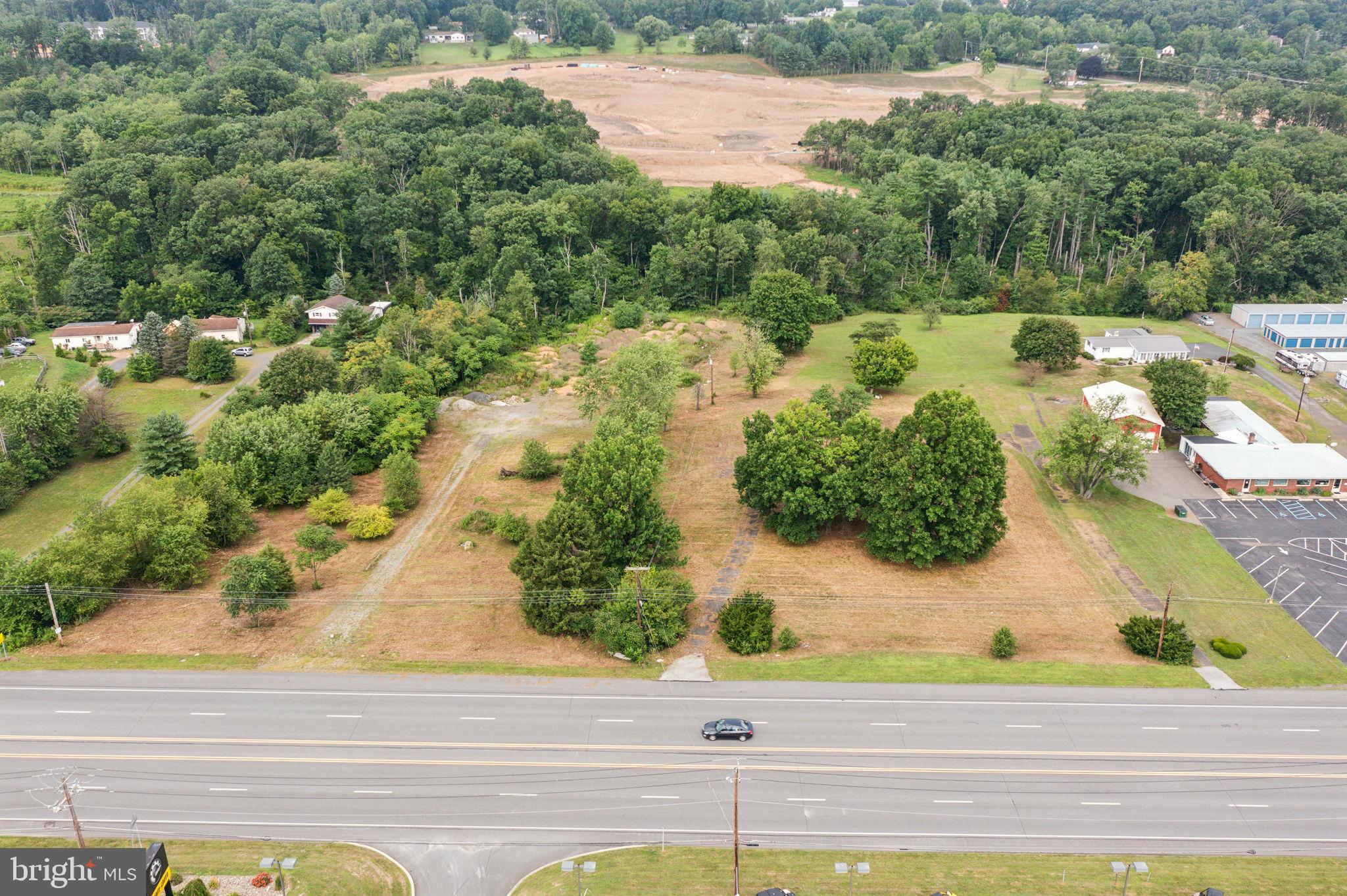 1193 CENTRE TURNPIKE