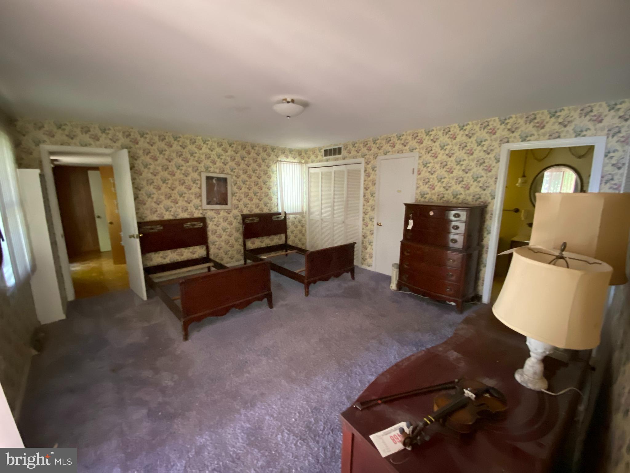 BAILEYS NECK - Residential