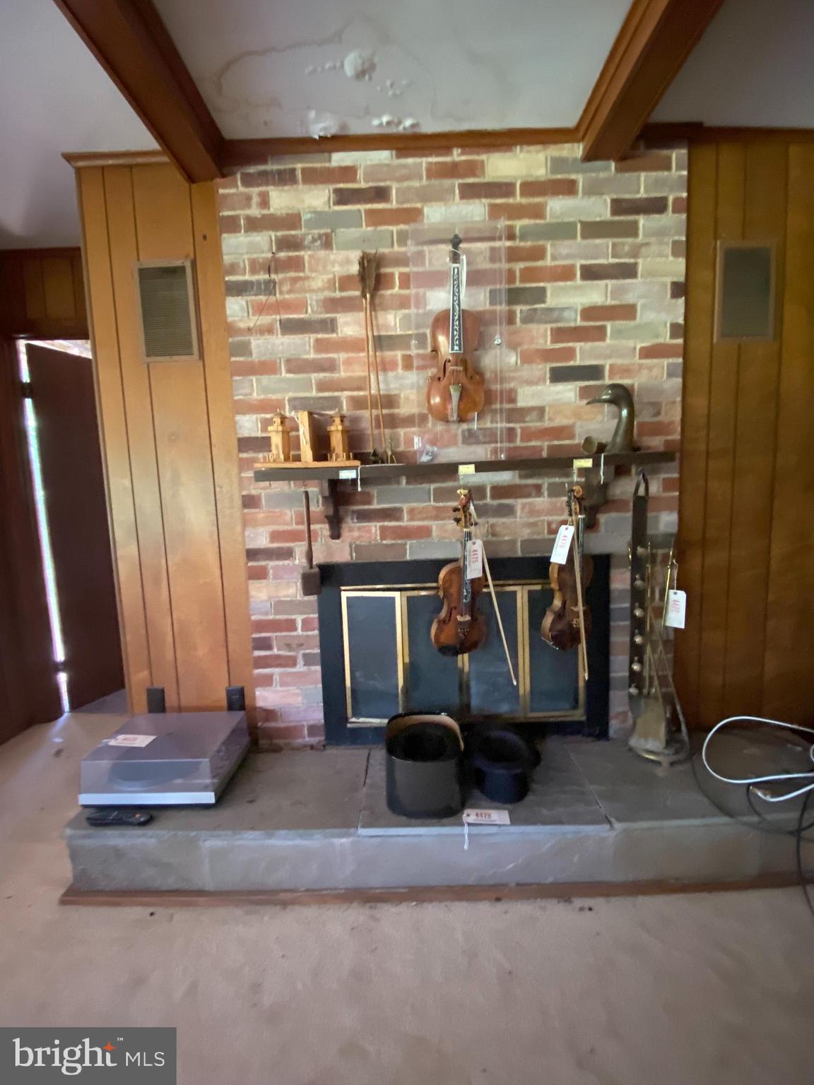 BAILEYS NECK - Residential