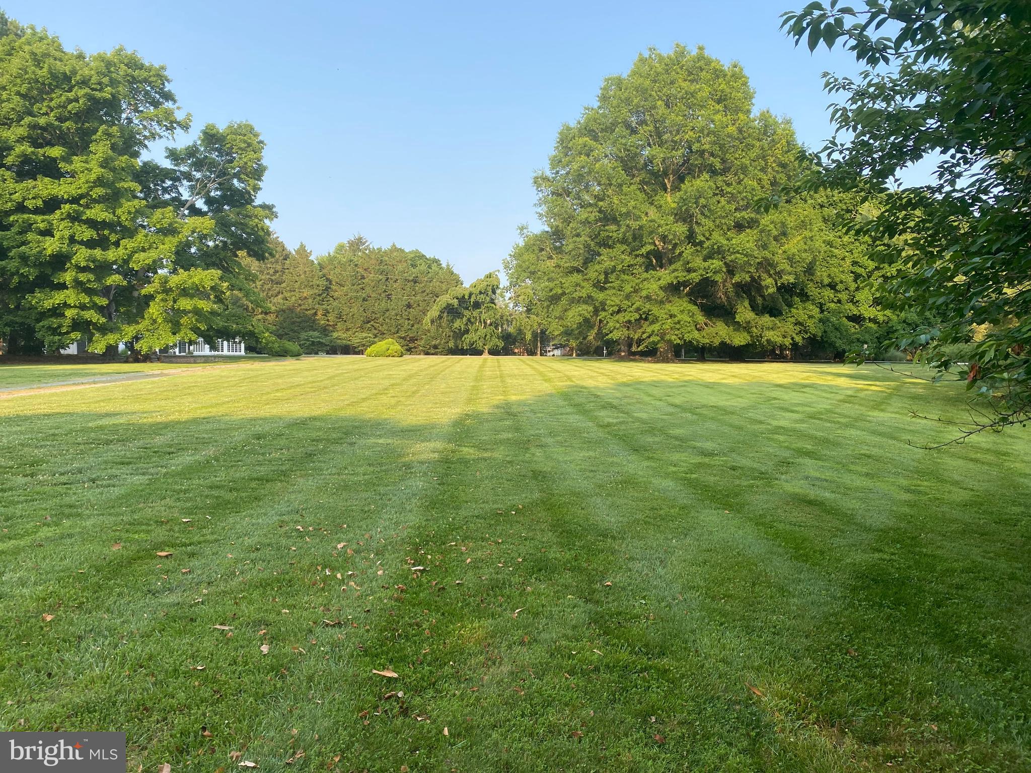 BAILEYS NECK - Residential