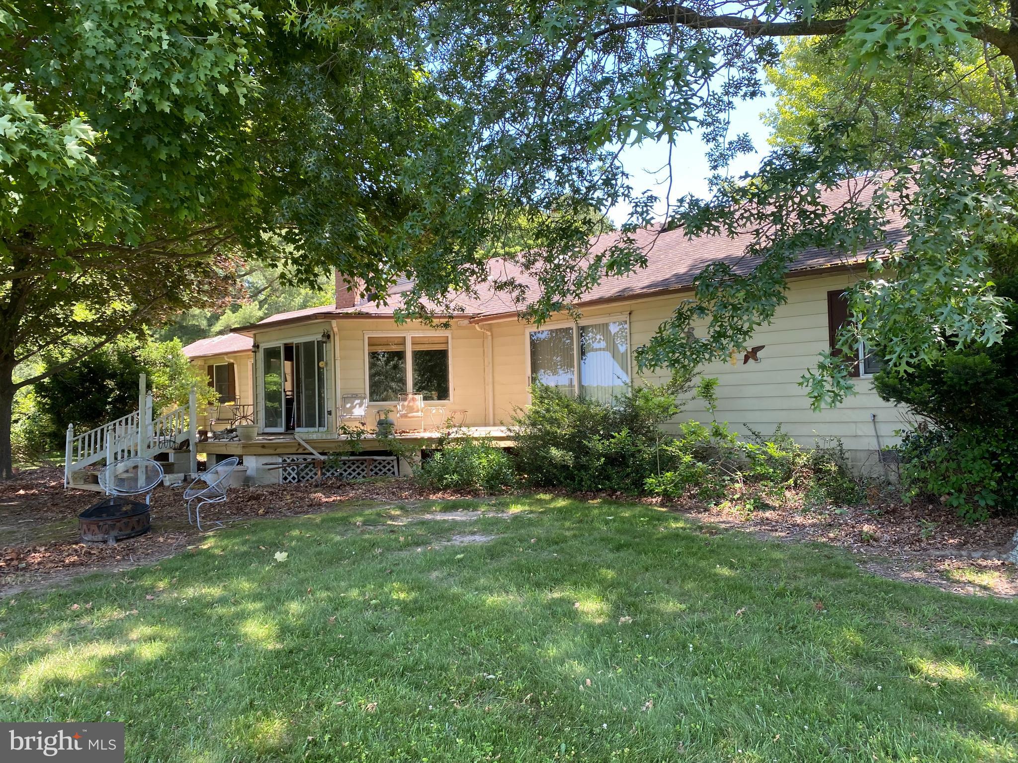 BAILEYS NECK - Residential