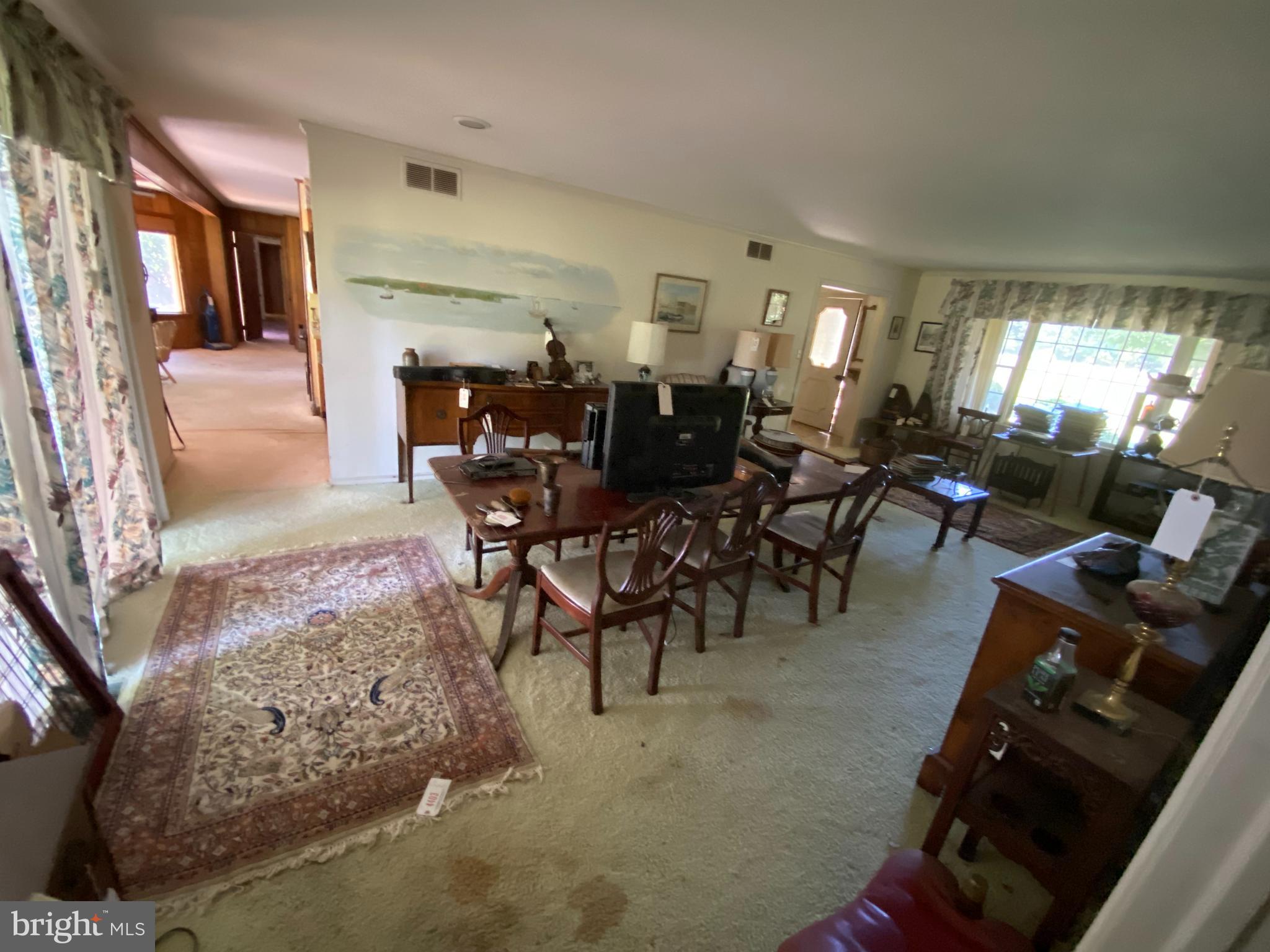 BAILEYS NECK - Residential