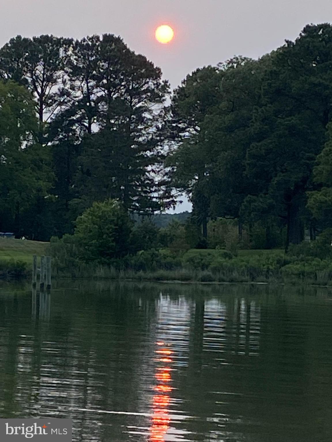 BAILEYS NECK - Residential