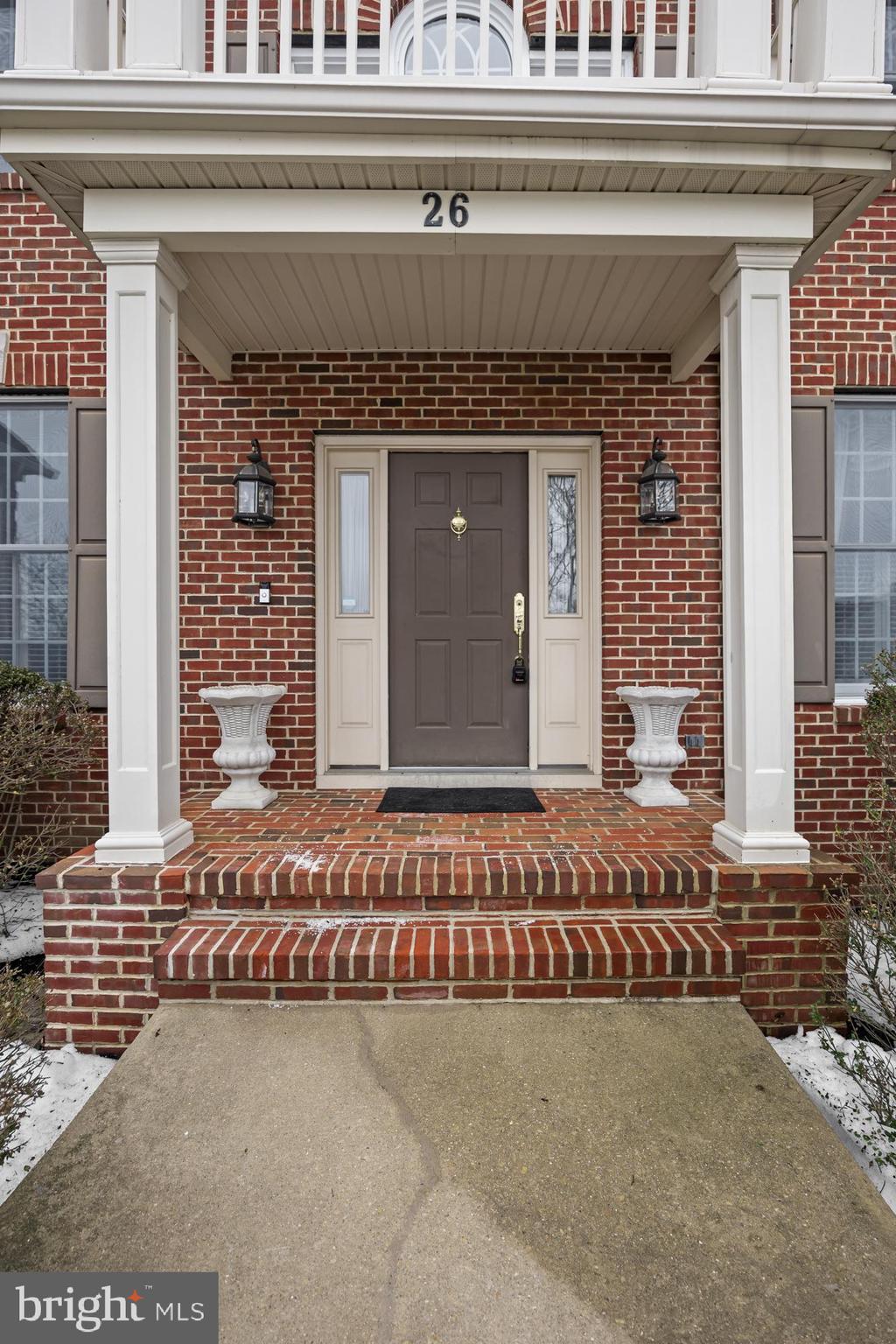 26 CARRIAGE HOUSE COURT