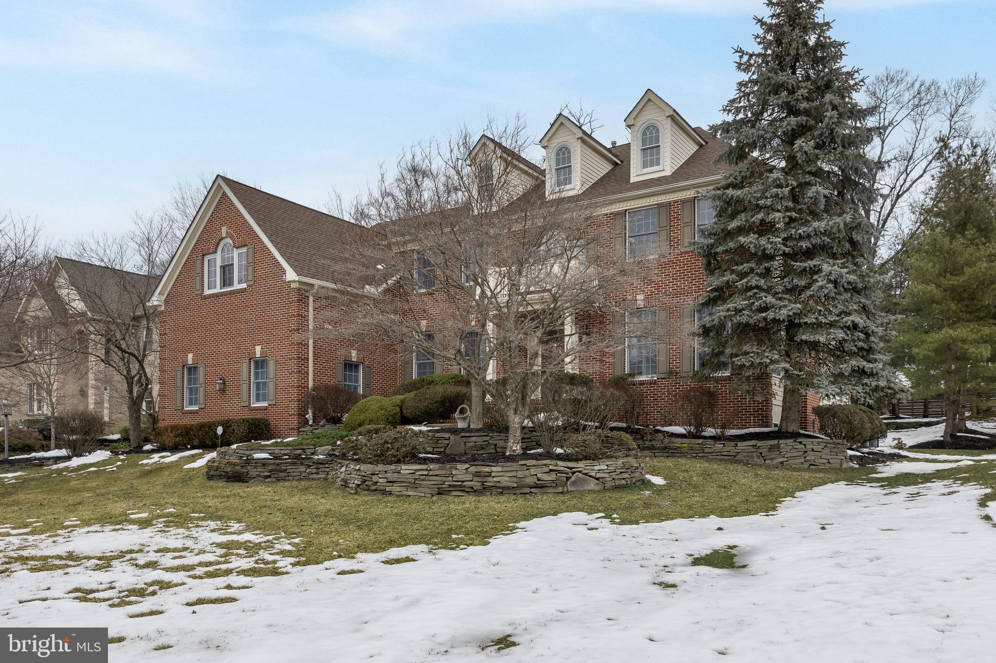 26 CARRIAGE HOUSE COURT