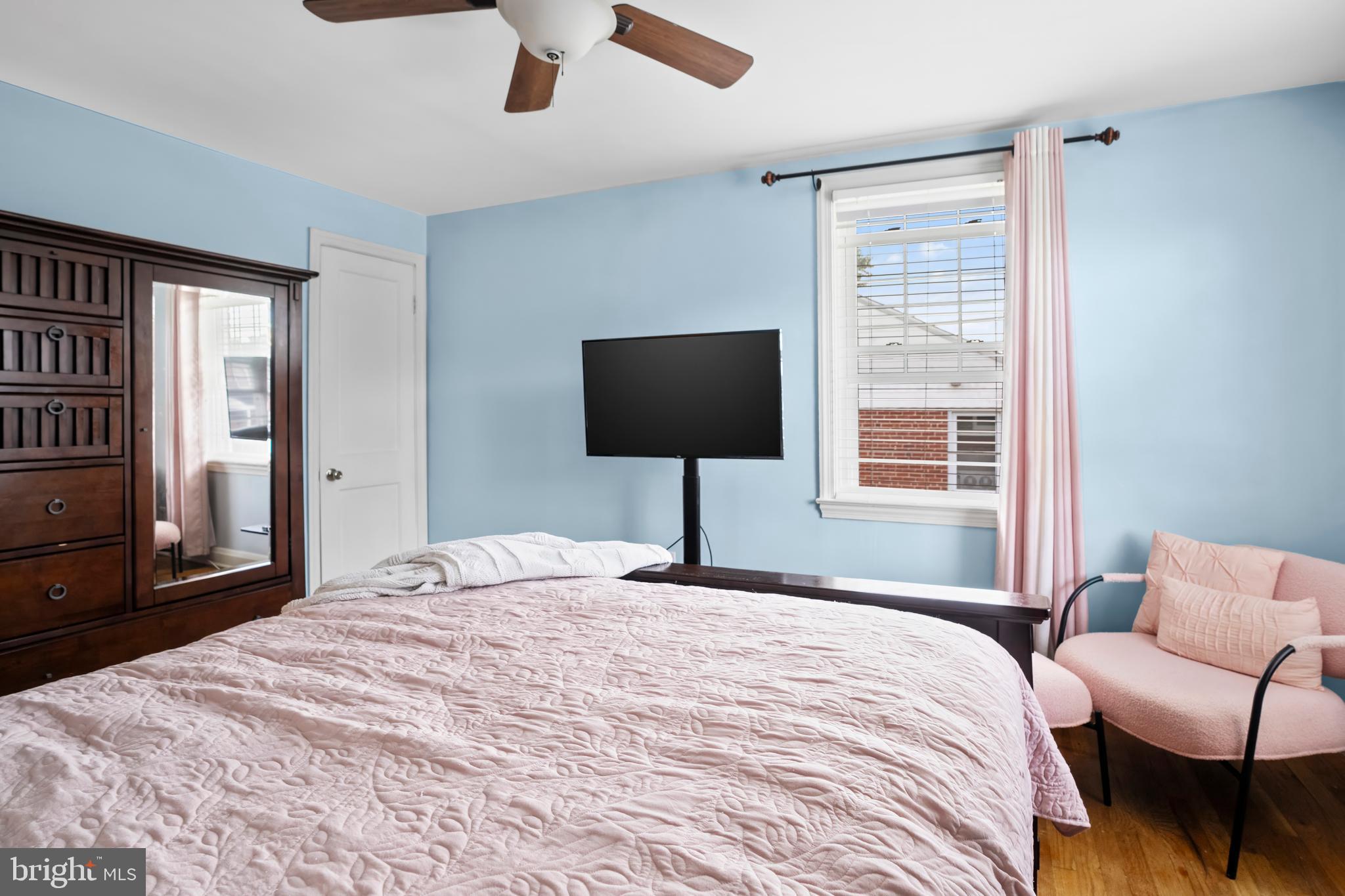 CHINQUAPIN PARK - Residential