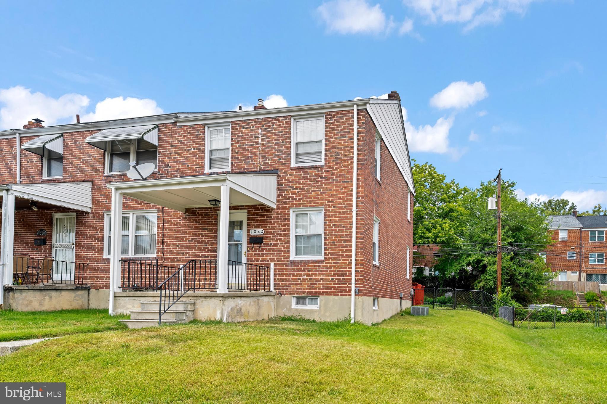 CHINQUAPIN PARK - Residential