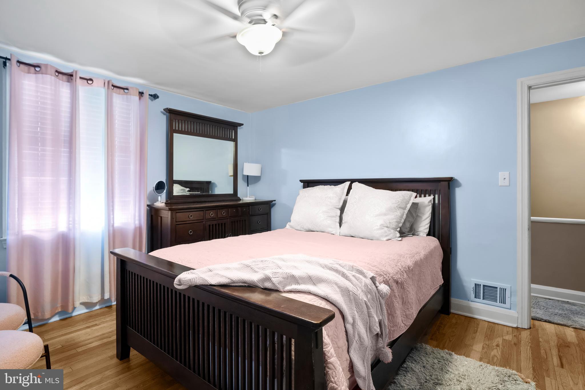 CHINQUAPIN PARK - Residential