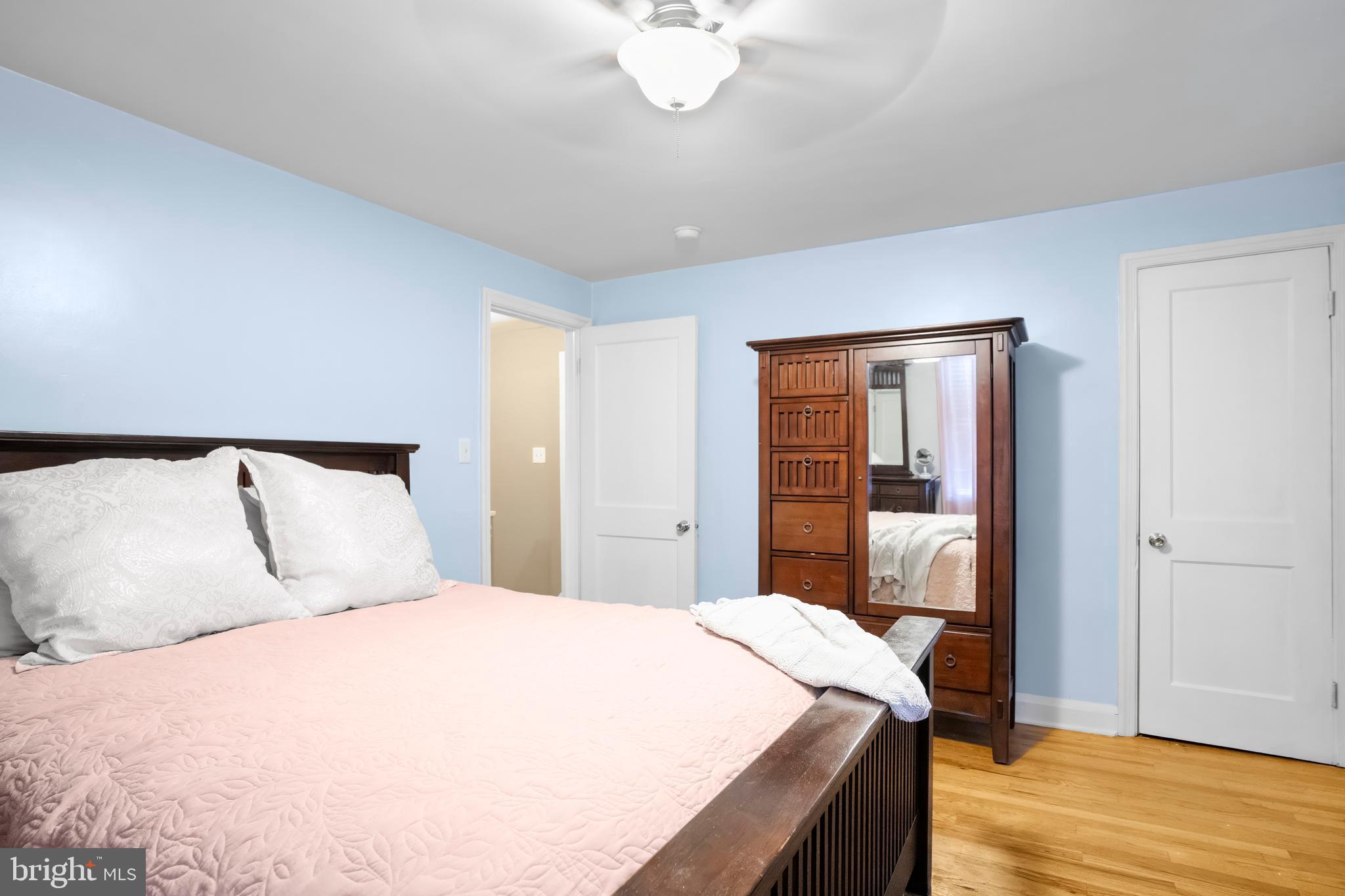 CHINQUAPIN PARK - Residential