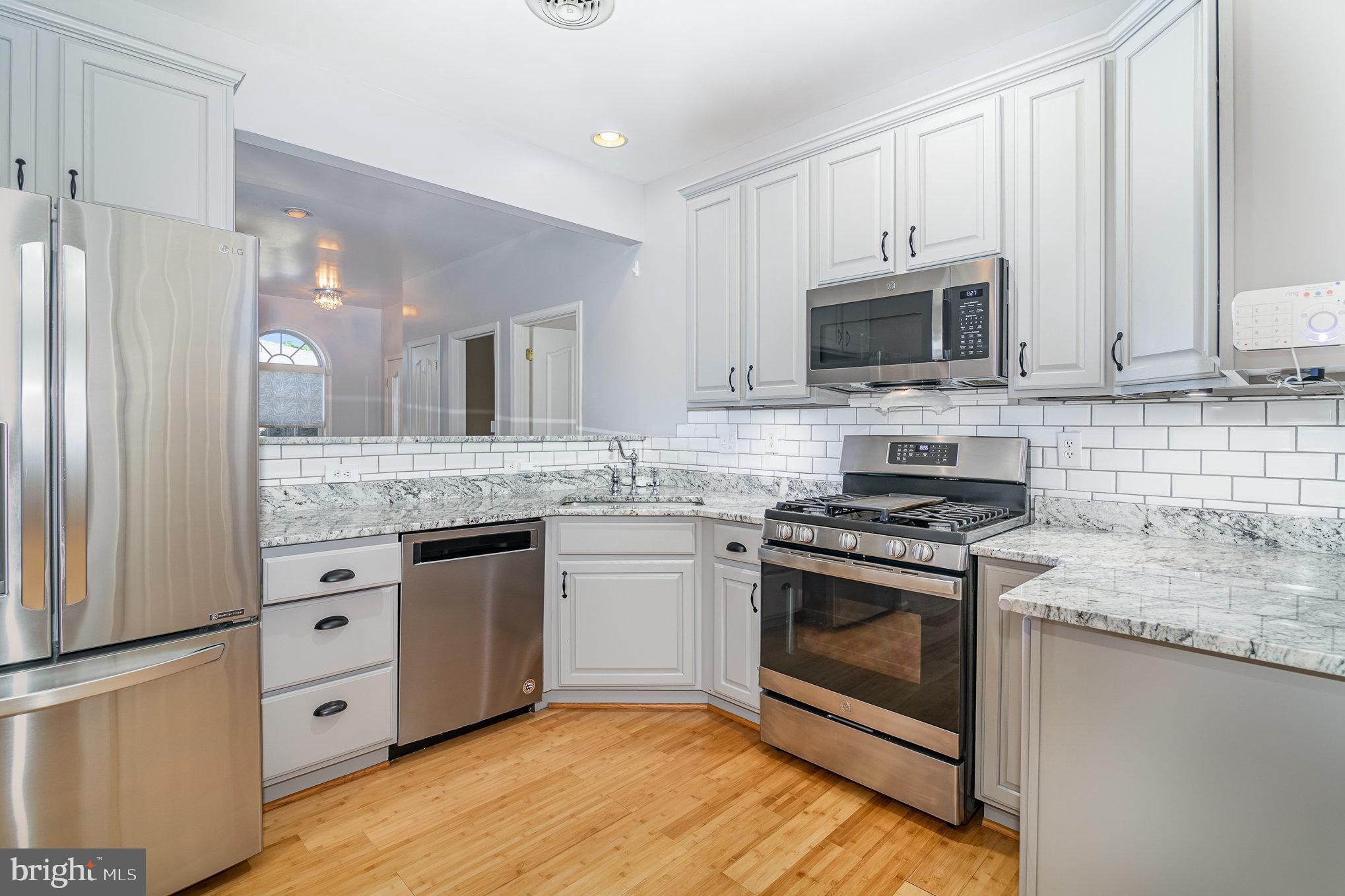 MEADOWVIEW VILLAGE - Residential