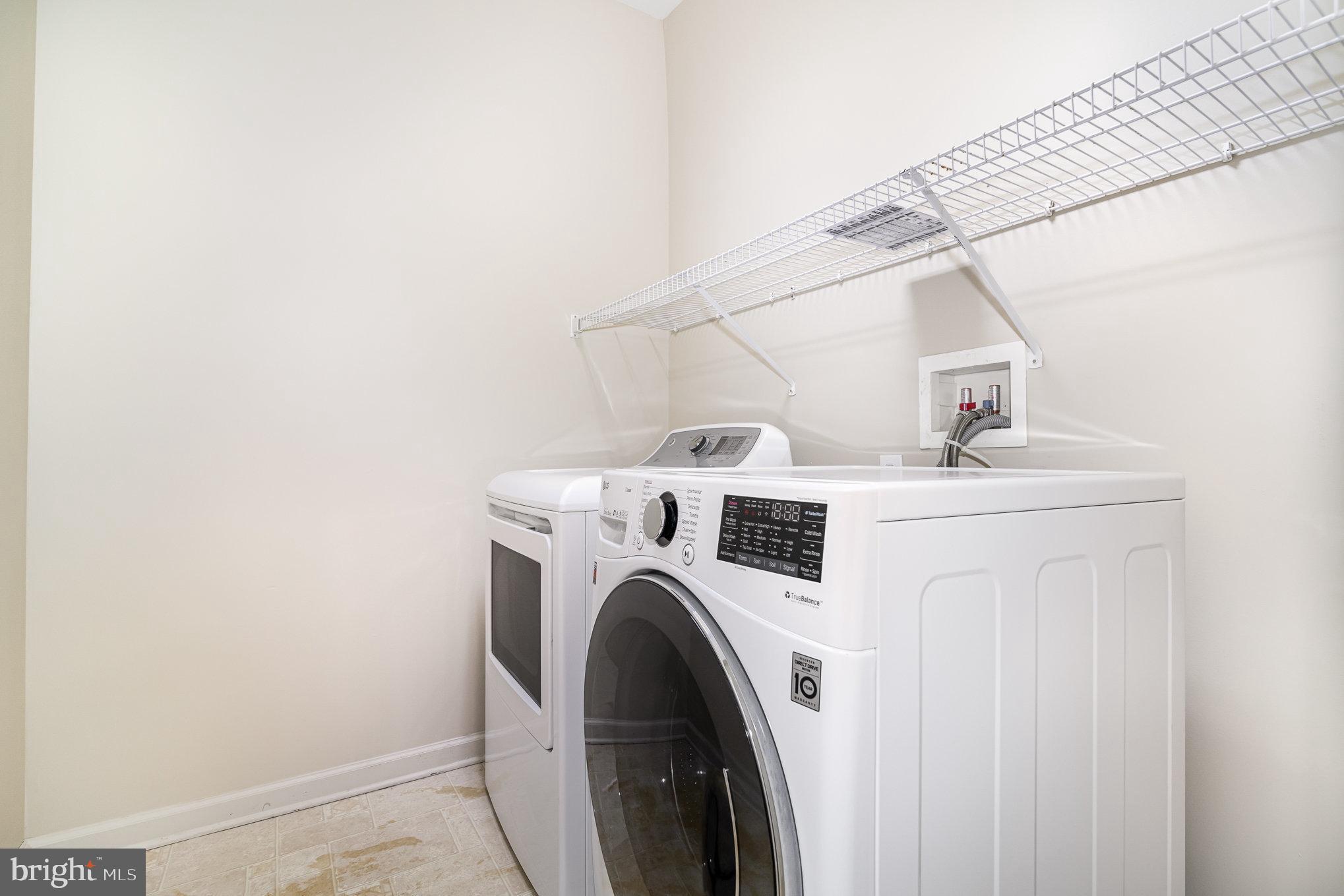 MEADOWVIEW VILLAGE - Residential