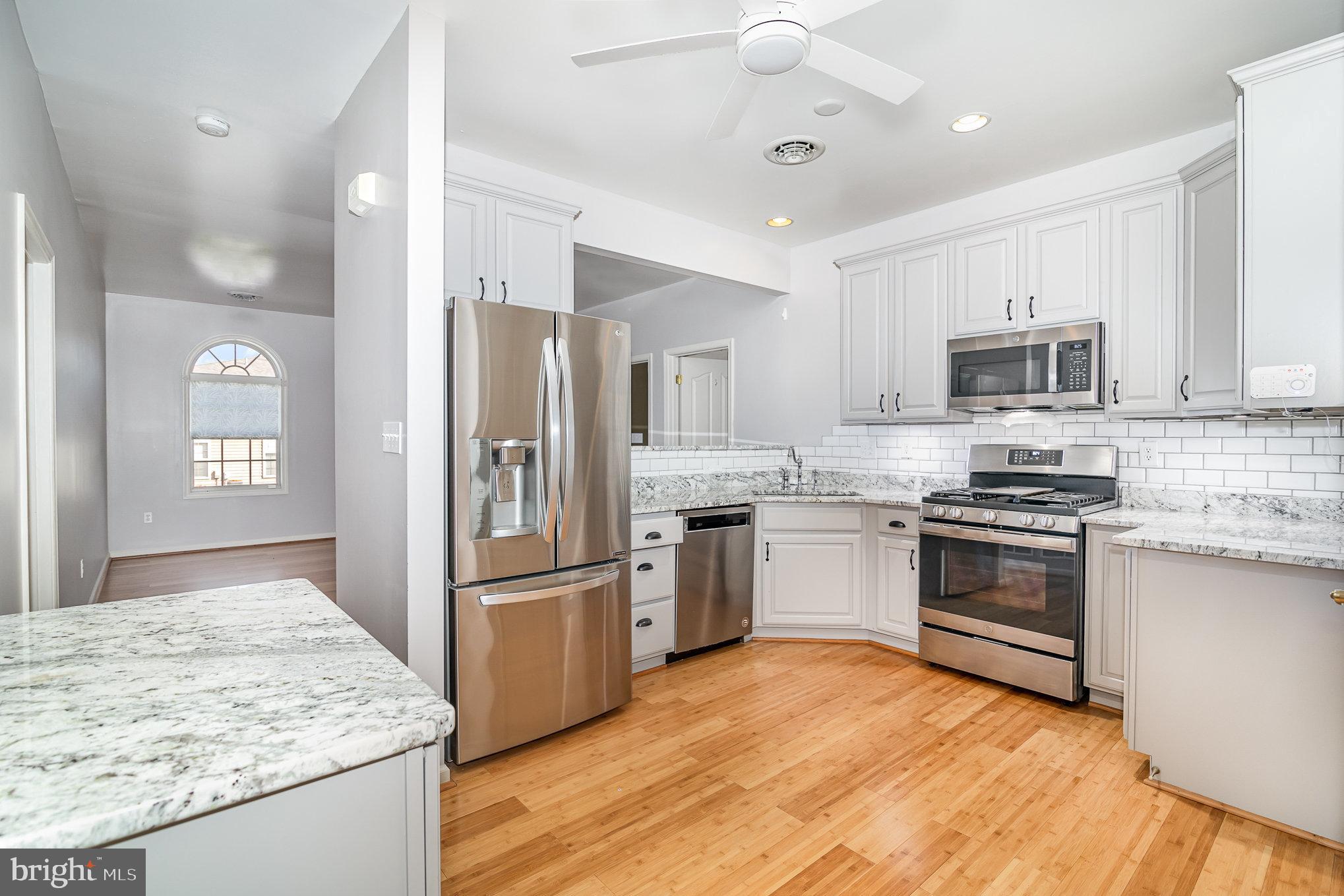 MEADOWVIEW VILLAGE - Residential