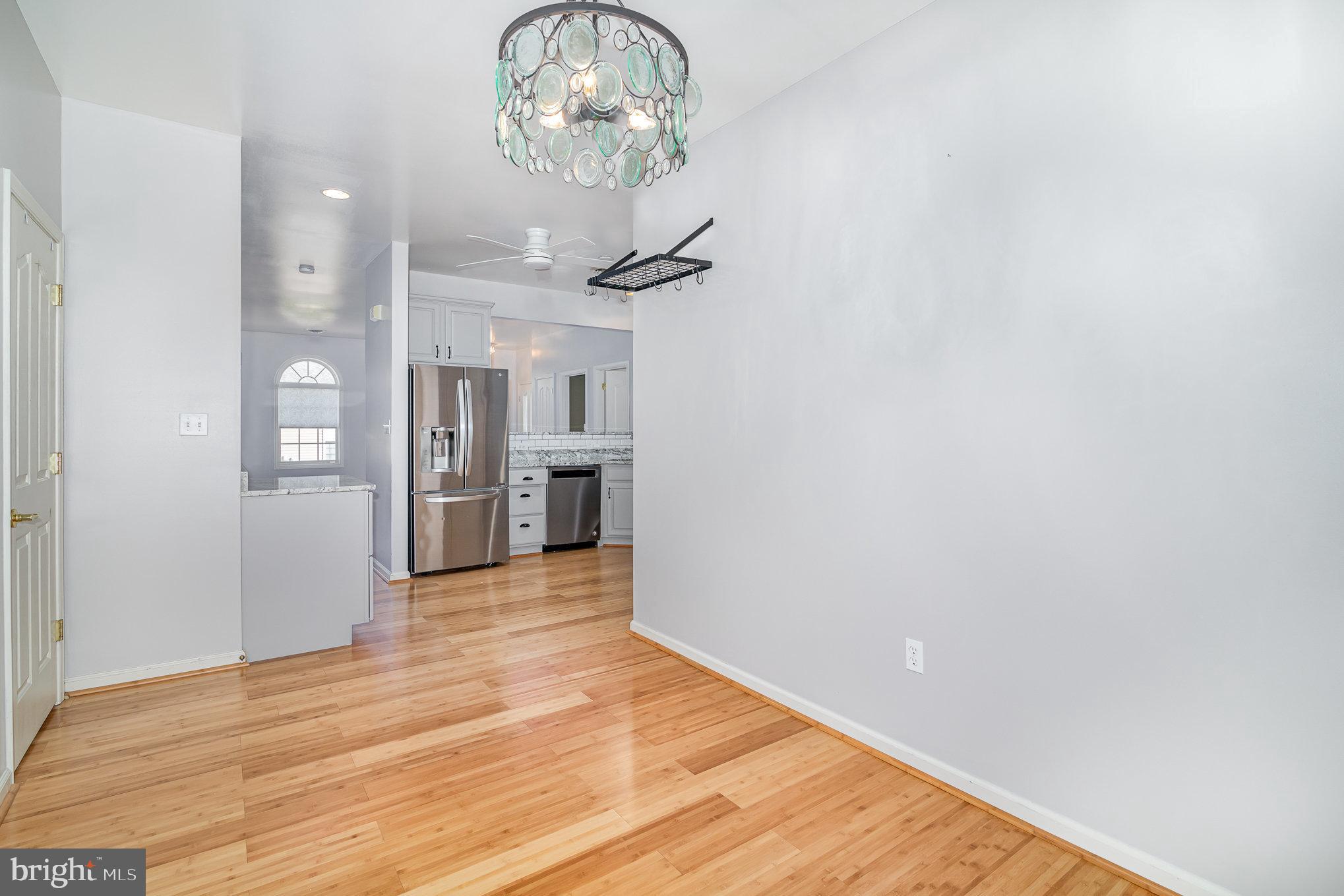 MEADOWVIEW VILLAGE - Residential