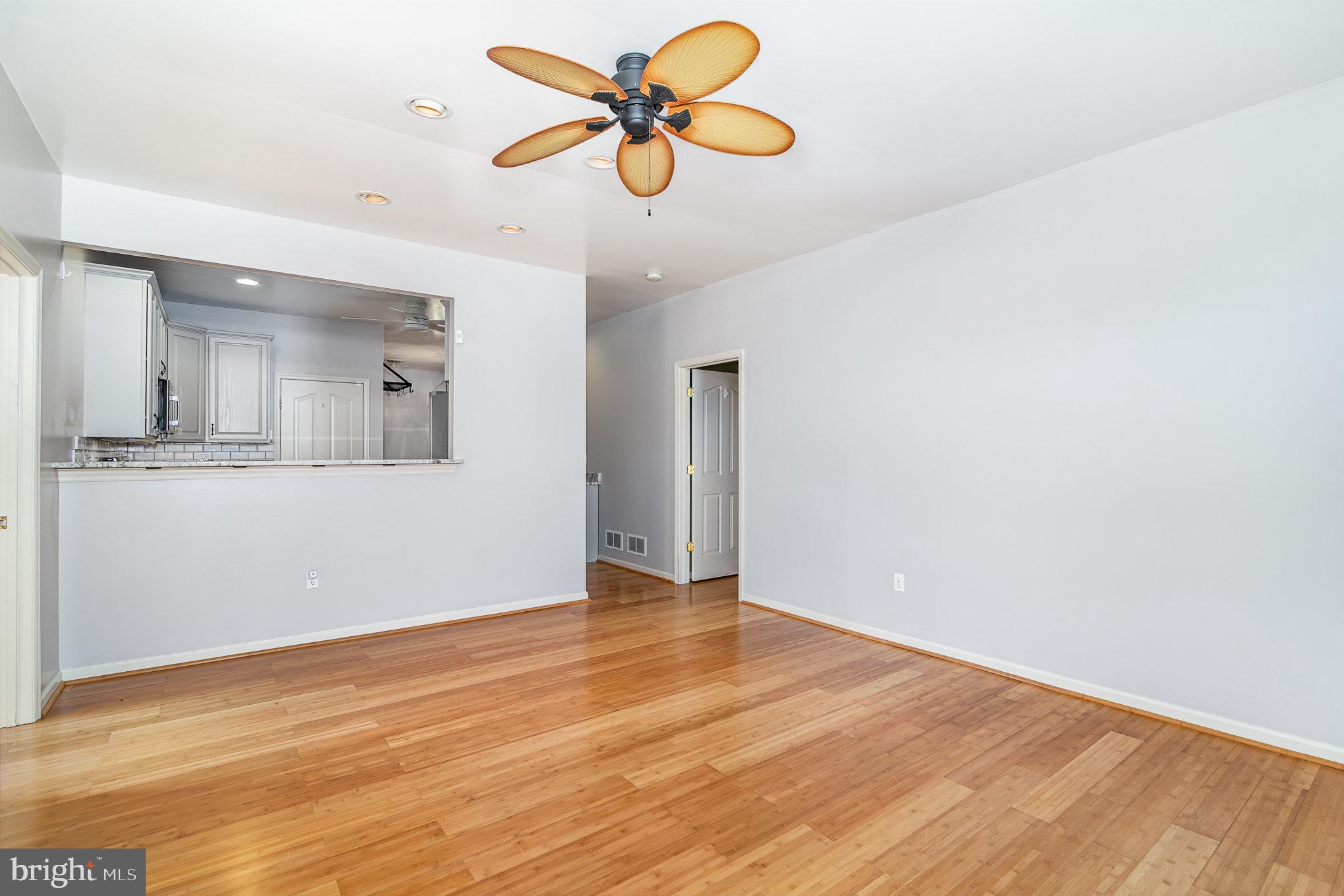 MEADOWVIEW VILLAGE - Residential