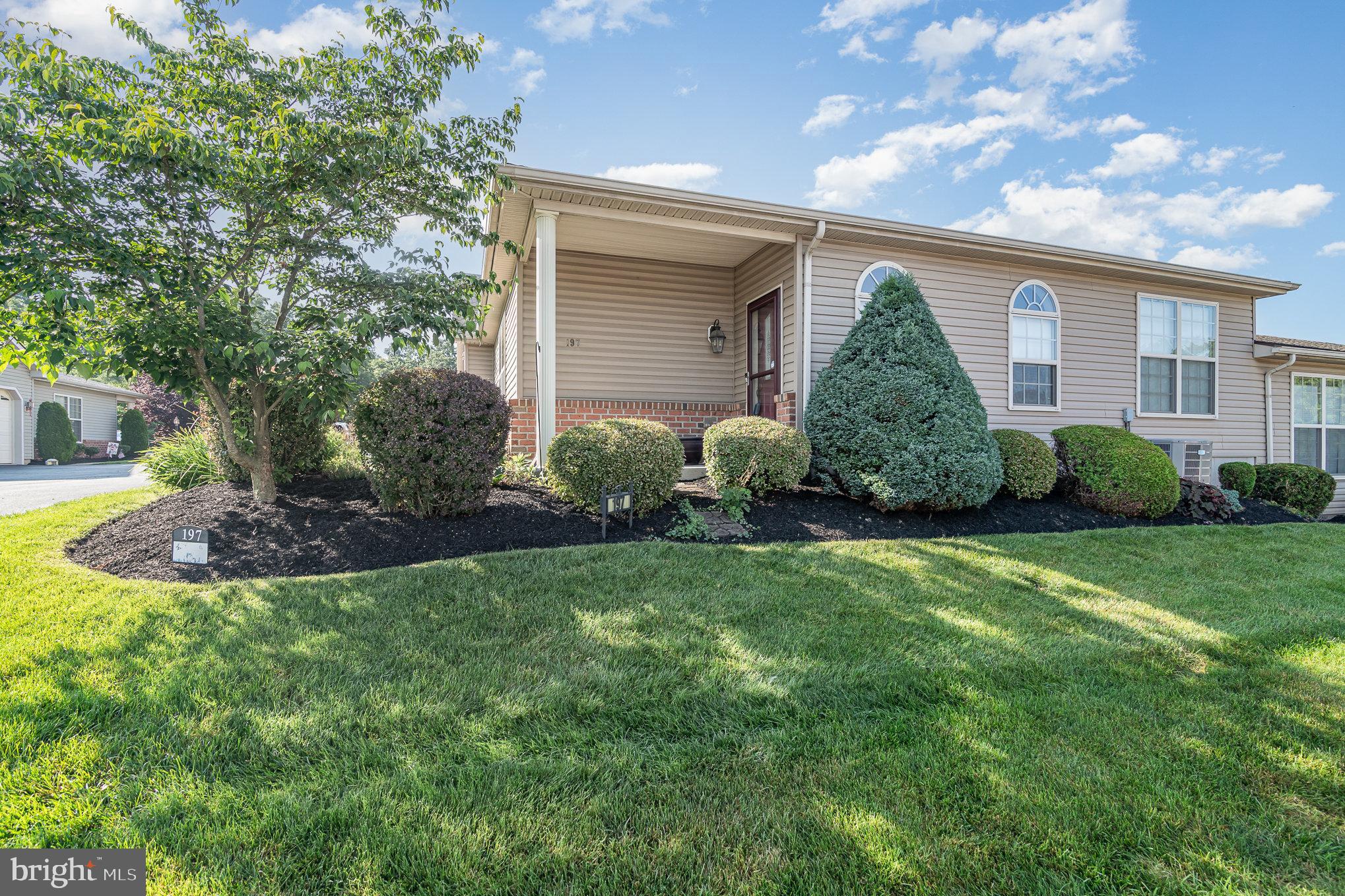 MEADOWVIEW VILLAGE - Residential