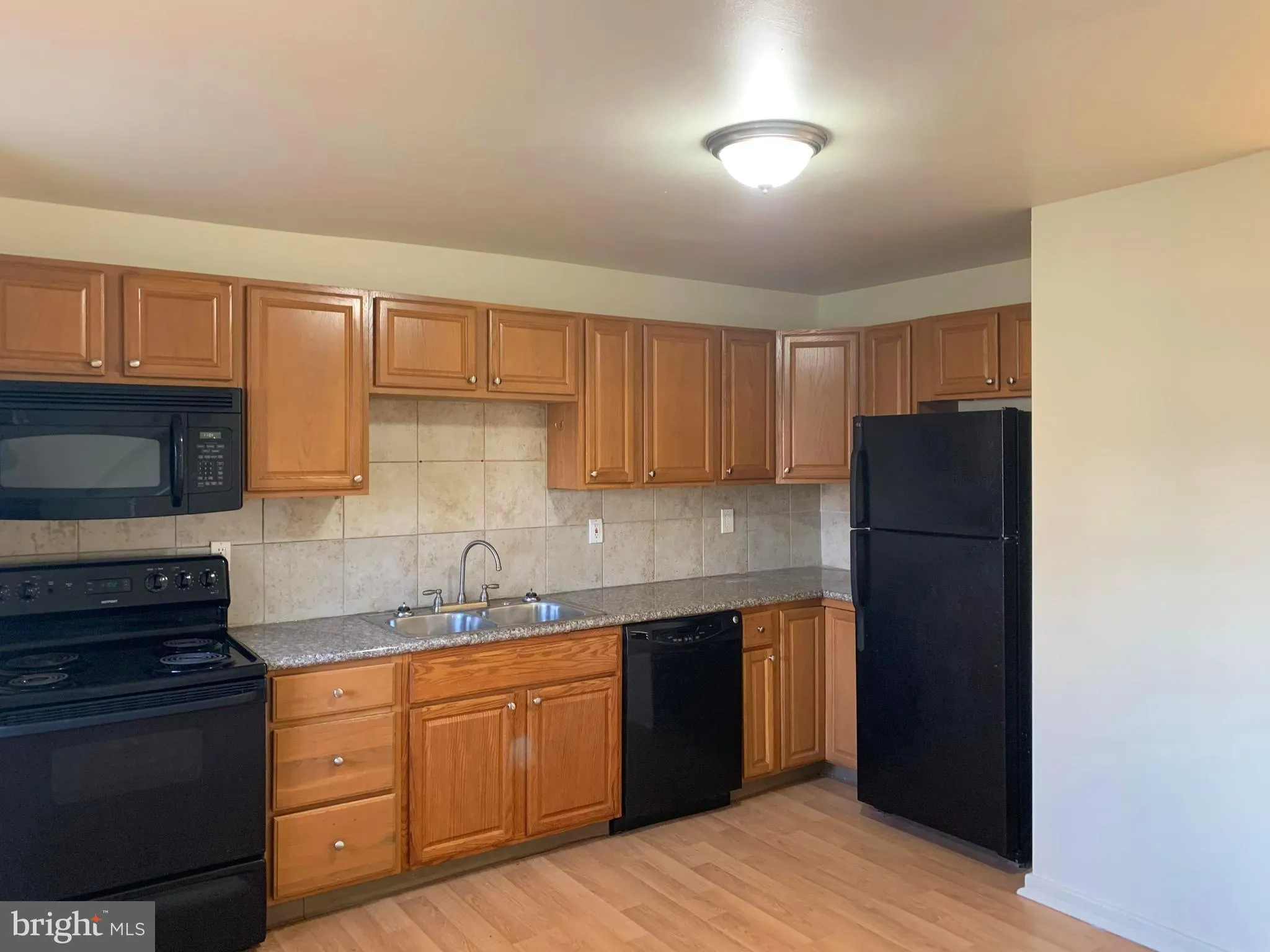 Hagerstown, Maryland 21740, United States, 2 Bedrooms Bedrooms, ,1 BathroomBathrooms,Residential,Active,150041