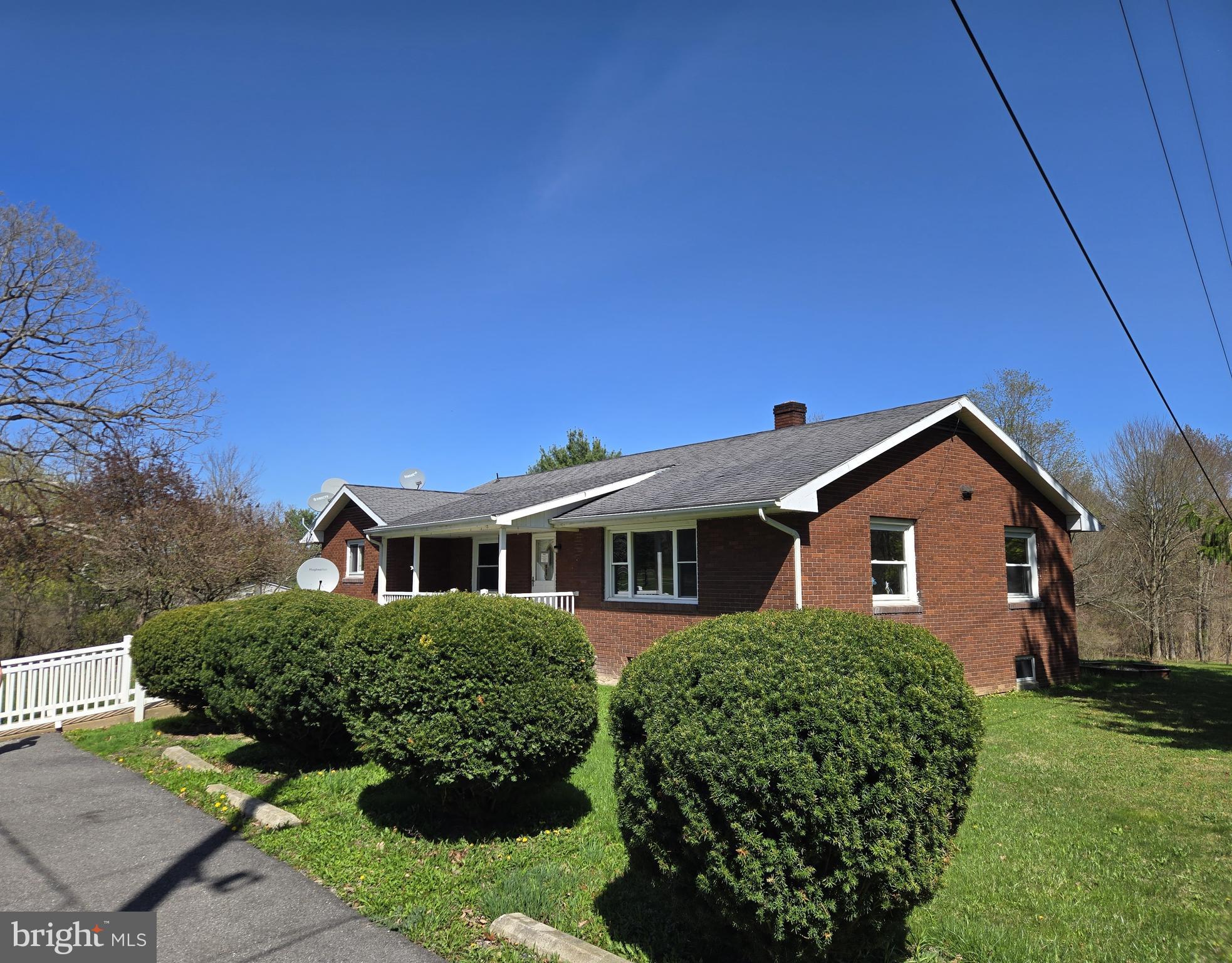 Welcome to 2578 Ashland Rd—a solid brick ranch home nestled on a quiet 0.9-acre lot in Osceola Mills. This 3-bedroom, 1-bathroom home also includes a versatile bonus room that could easily serve as a fourth bedroom, home office, or hobby space.
Step inside and you'll find great bones and endless potential. With some thoughtful updates, this home could truly shine.