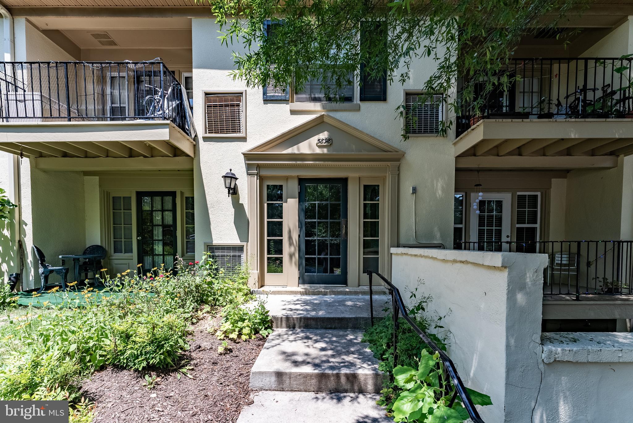 5898 SURREY HILL PLACE H 685