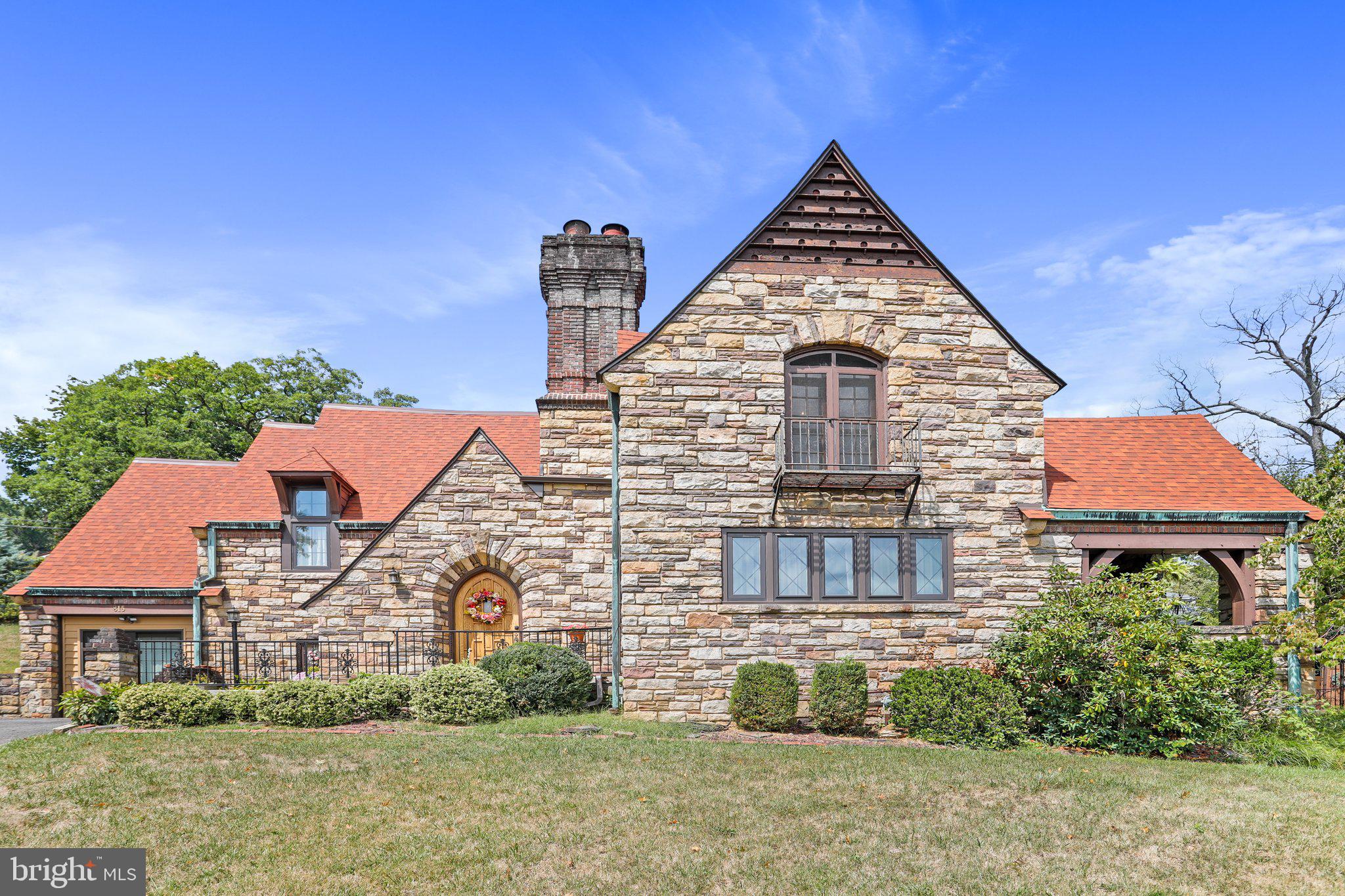 WEST SIDE - Residential