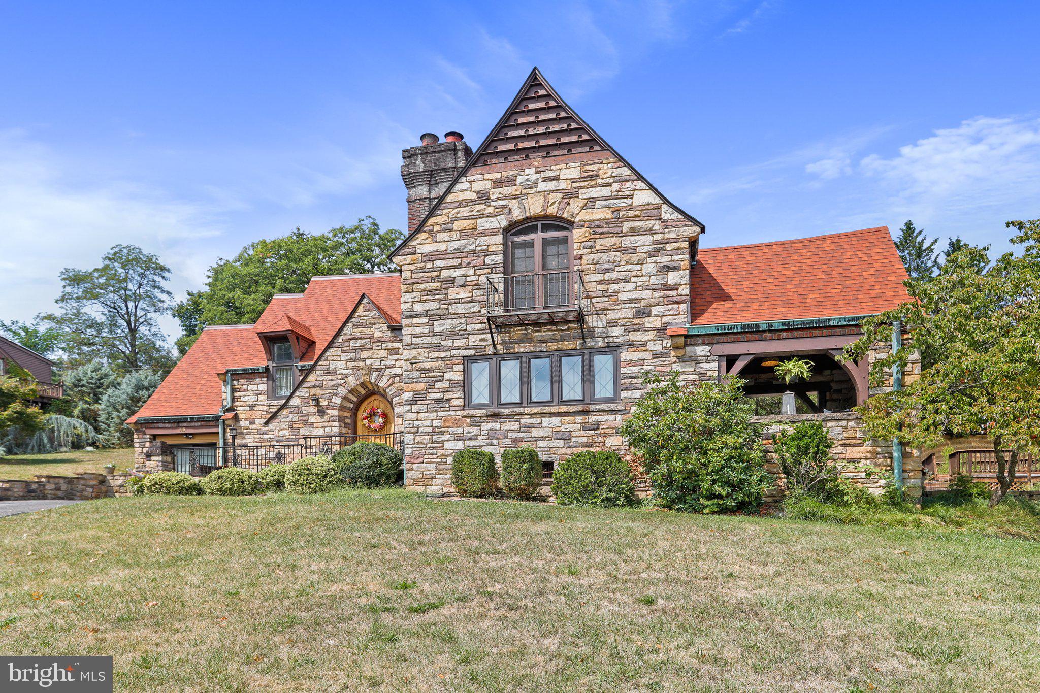 WEST SIDE - Residential