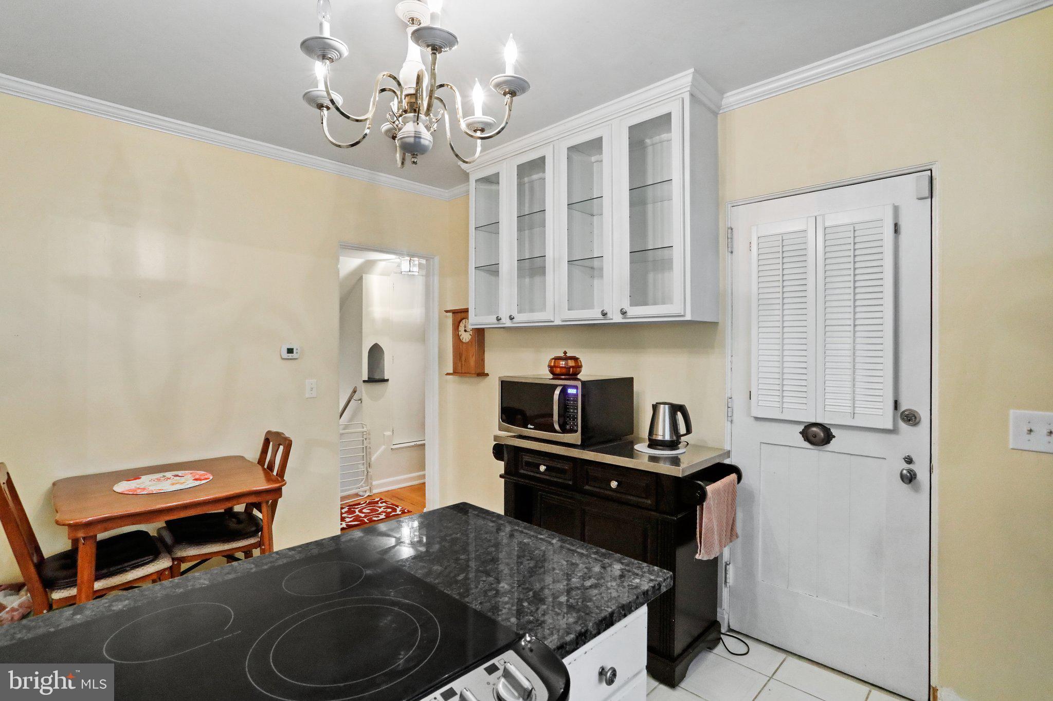 WEST SIDE - Residential