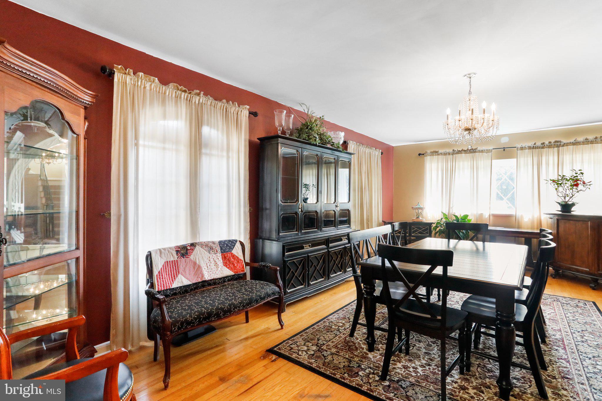 WEST SIDE - Residential