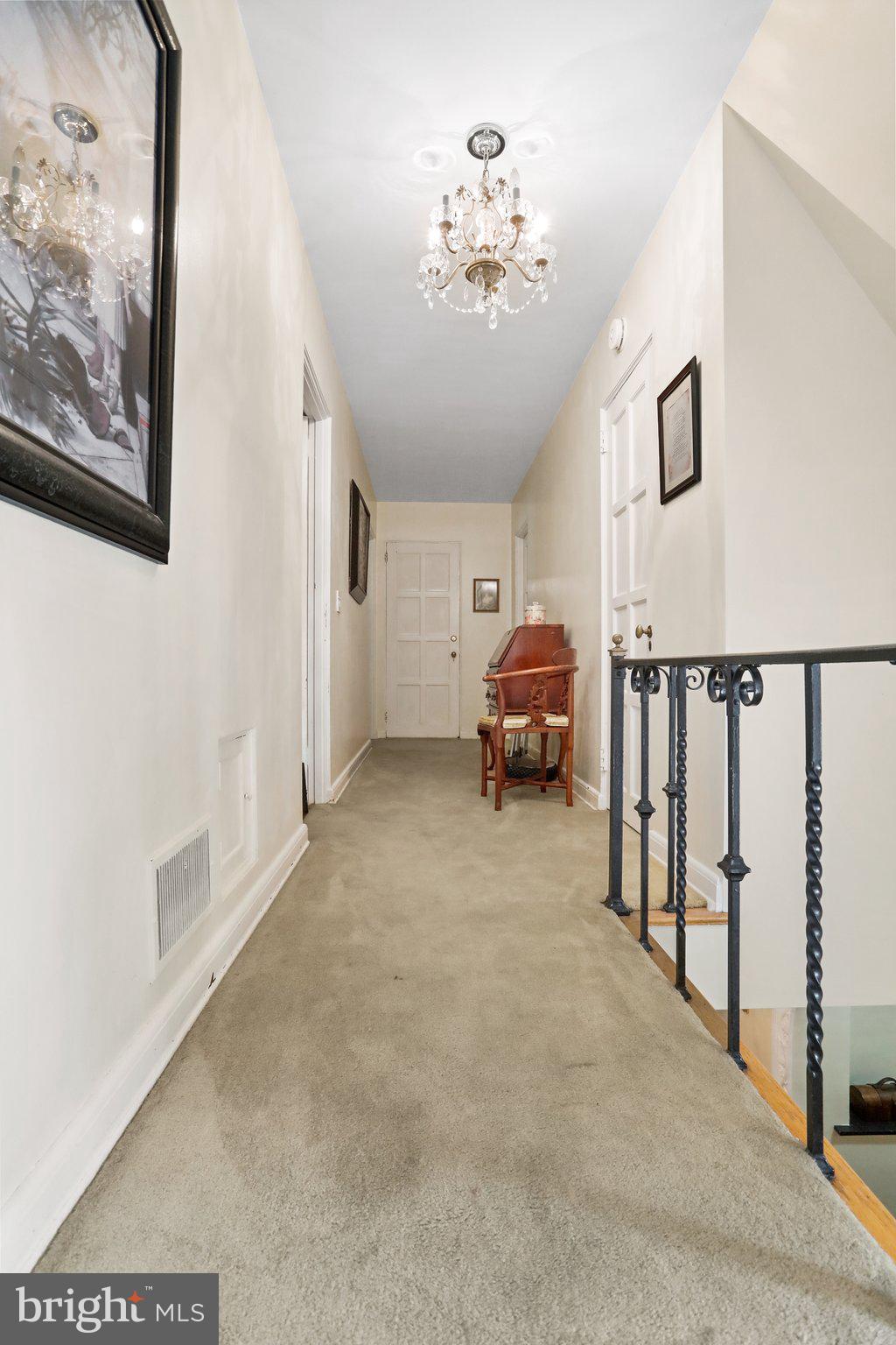 WEST SIDE - Residential