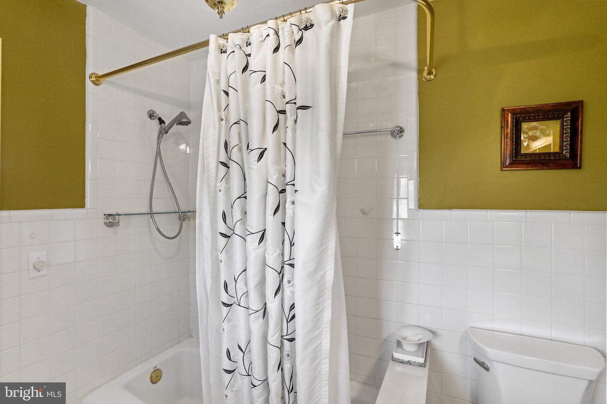 WEST SIDE - Residential