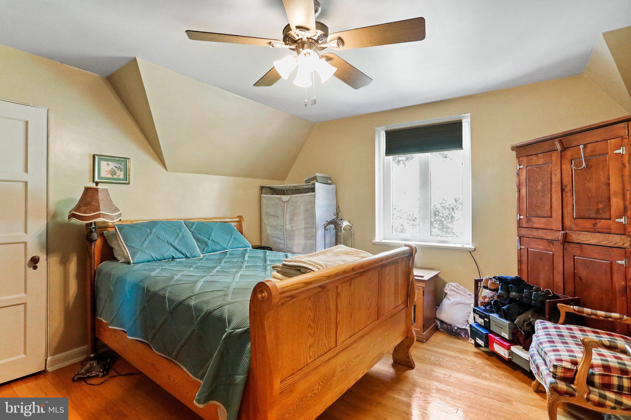 WEST SIDE - Residential