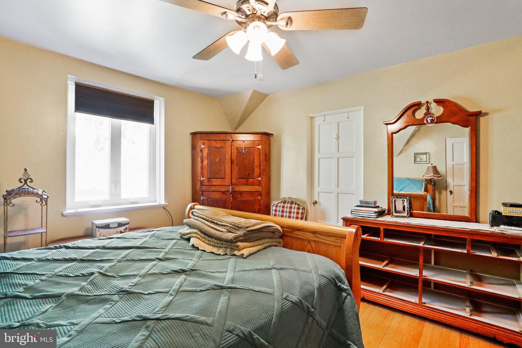 WEST SIDE - Residential