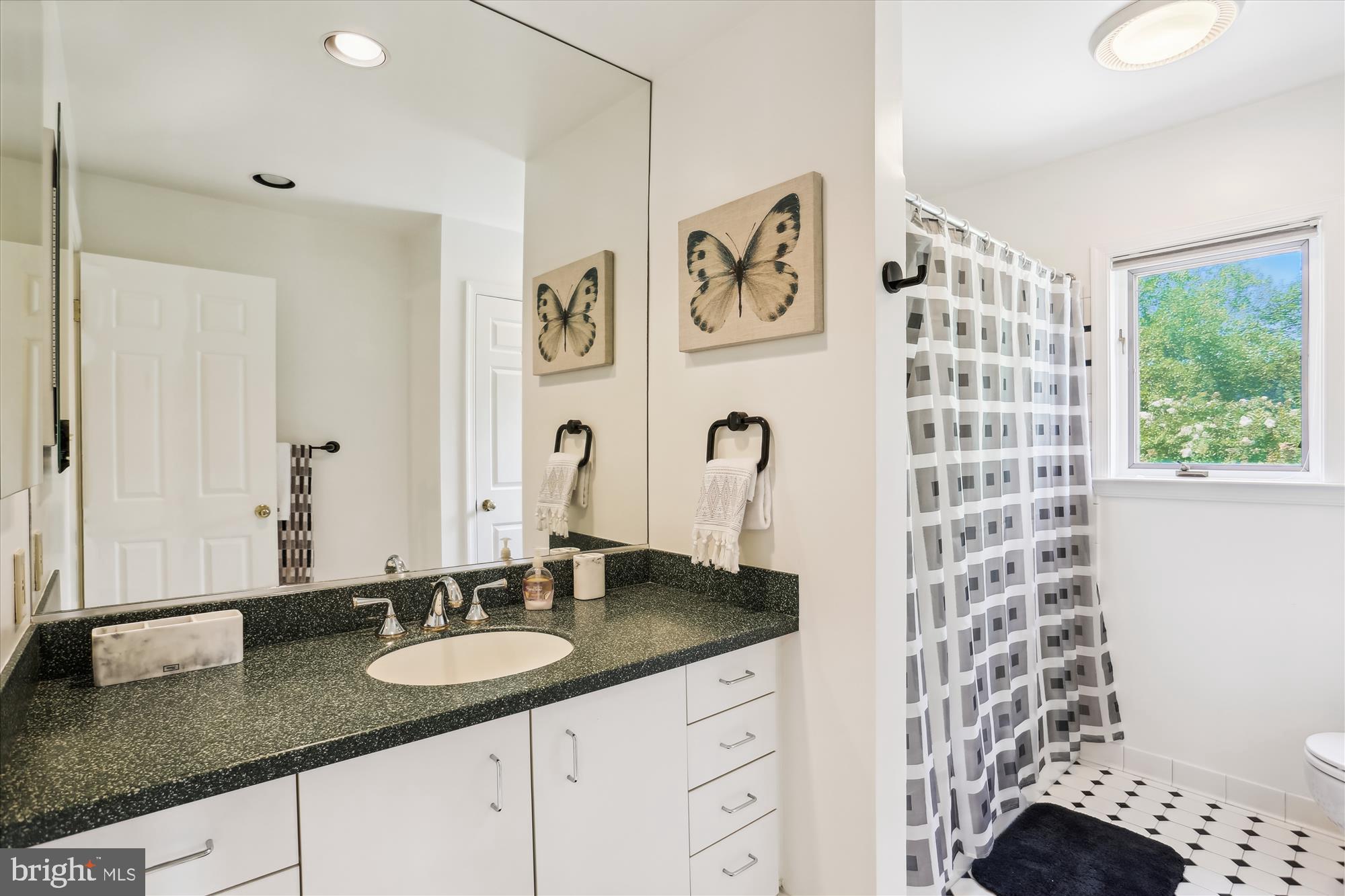 KEMP MILL FARMS - Residential