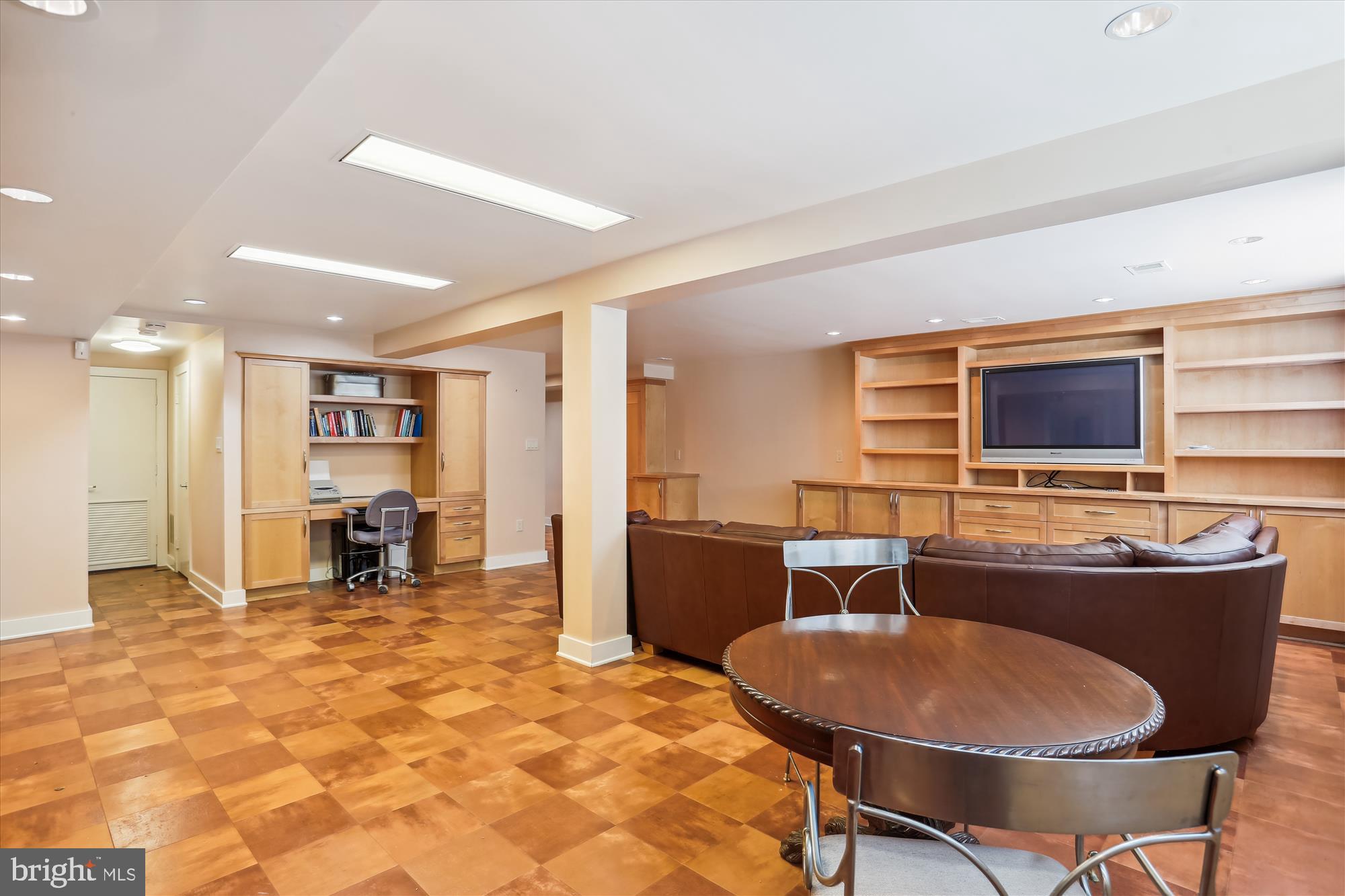 KEMP MILL FARMS - Residential