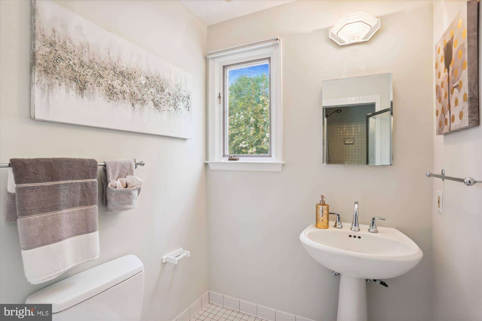 KEMP MILL FARMS - Residential