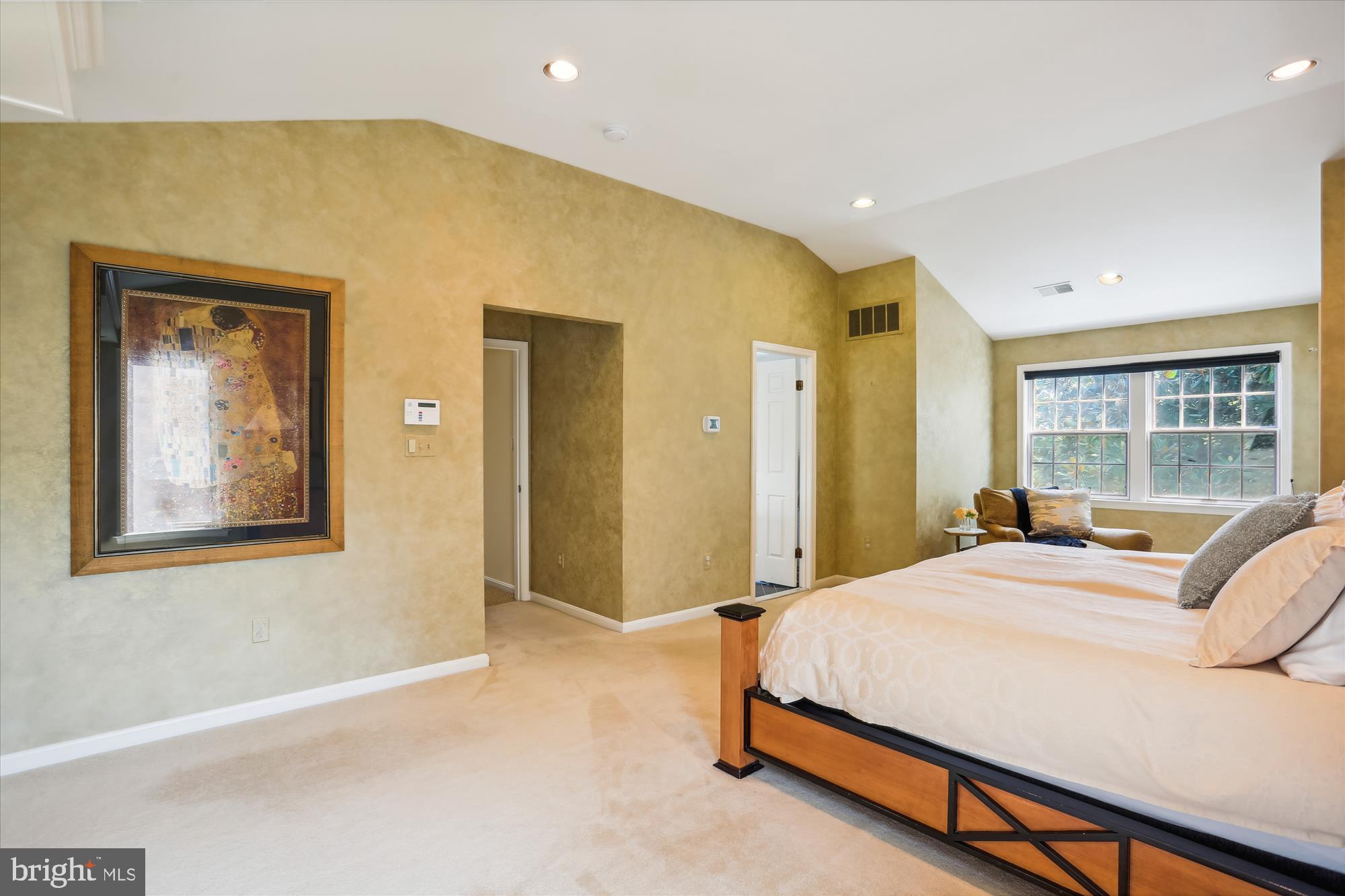 KEMP MILL FARMS - Residential