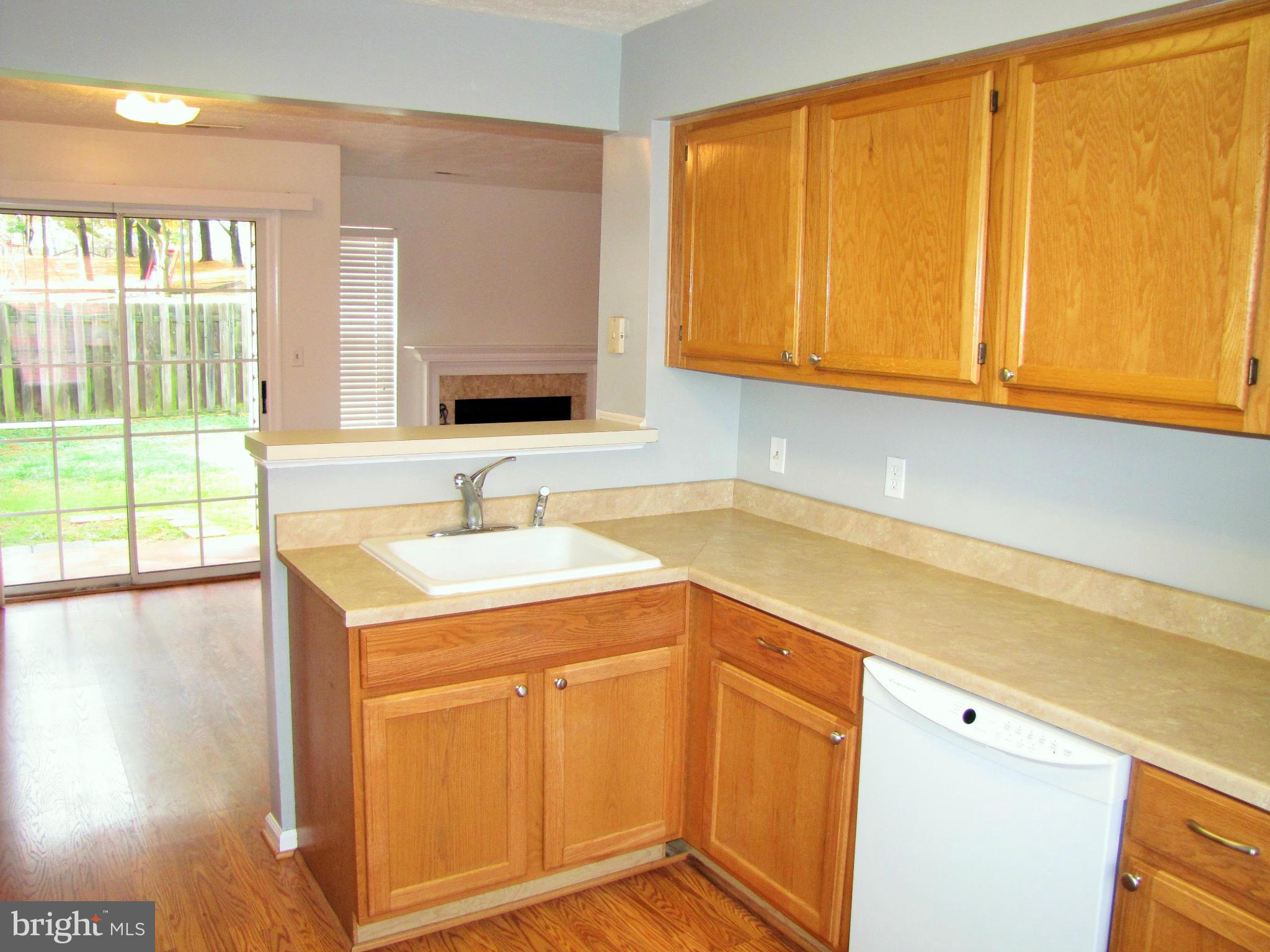 SOUTHRIDGE TOWNHOUSES - Residential Lease