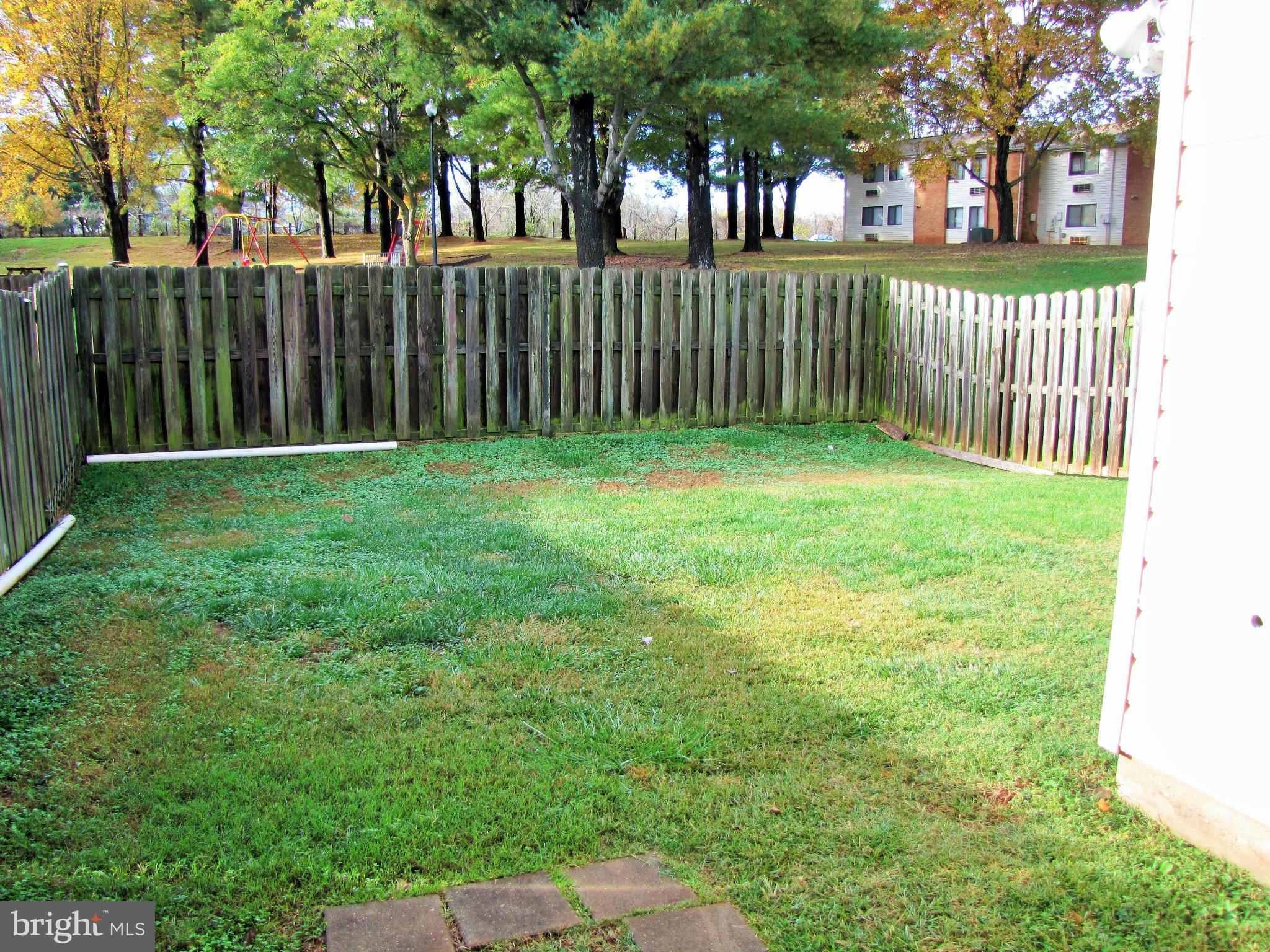 SOUTHRIDGE TOWNHOUSES - Residential Lease
