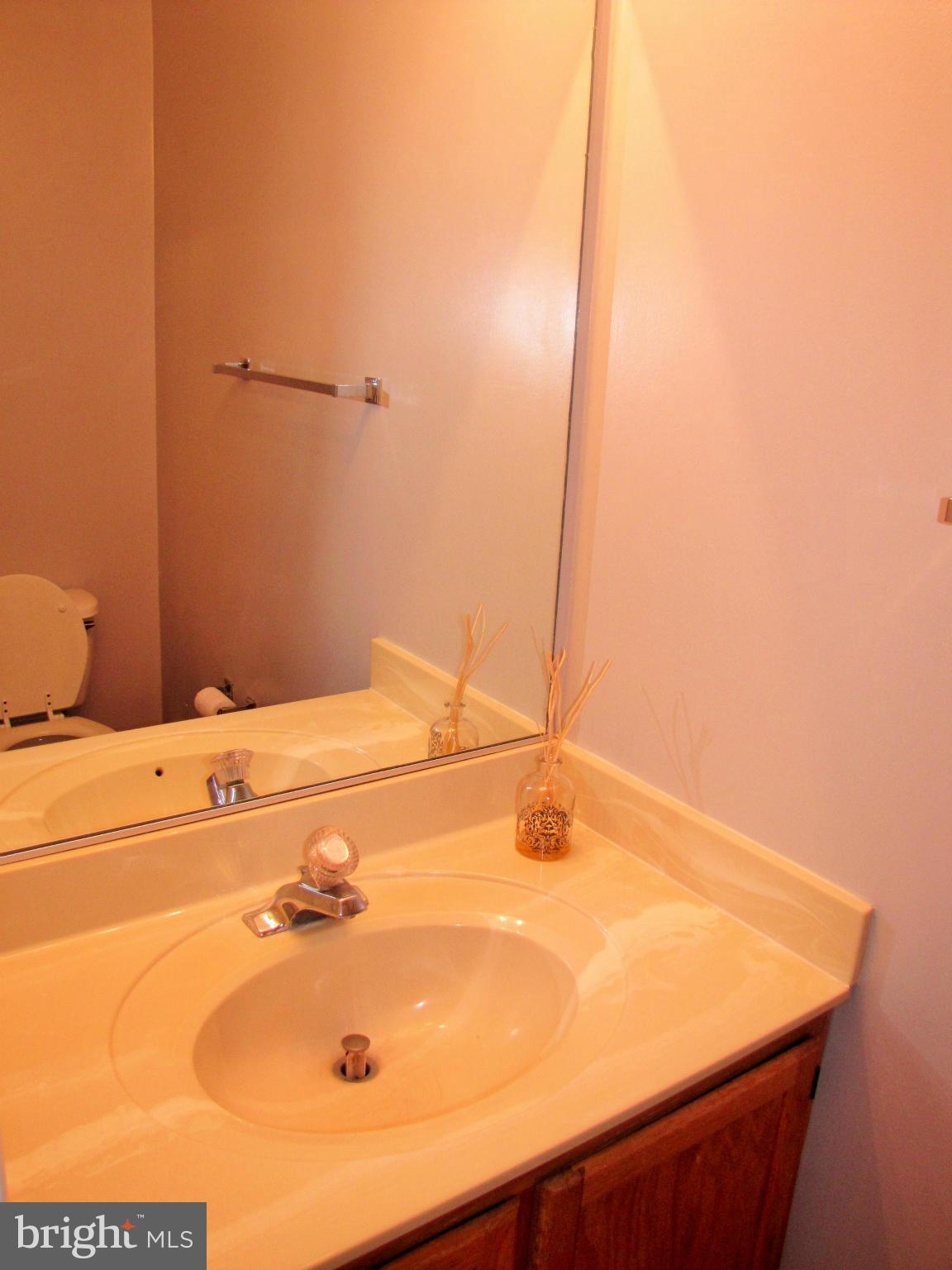 SOUTHRIDGE TOWNHOUSES - Residential Lease