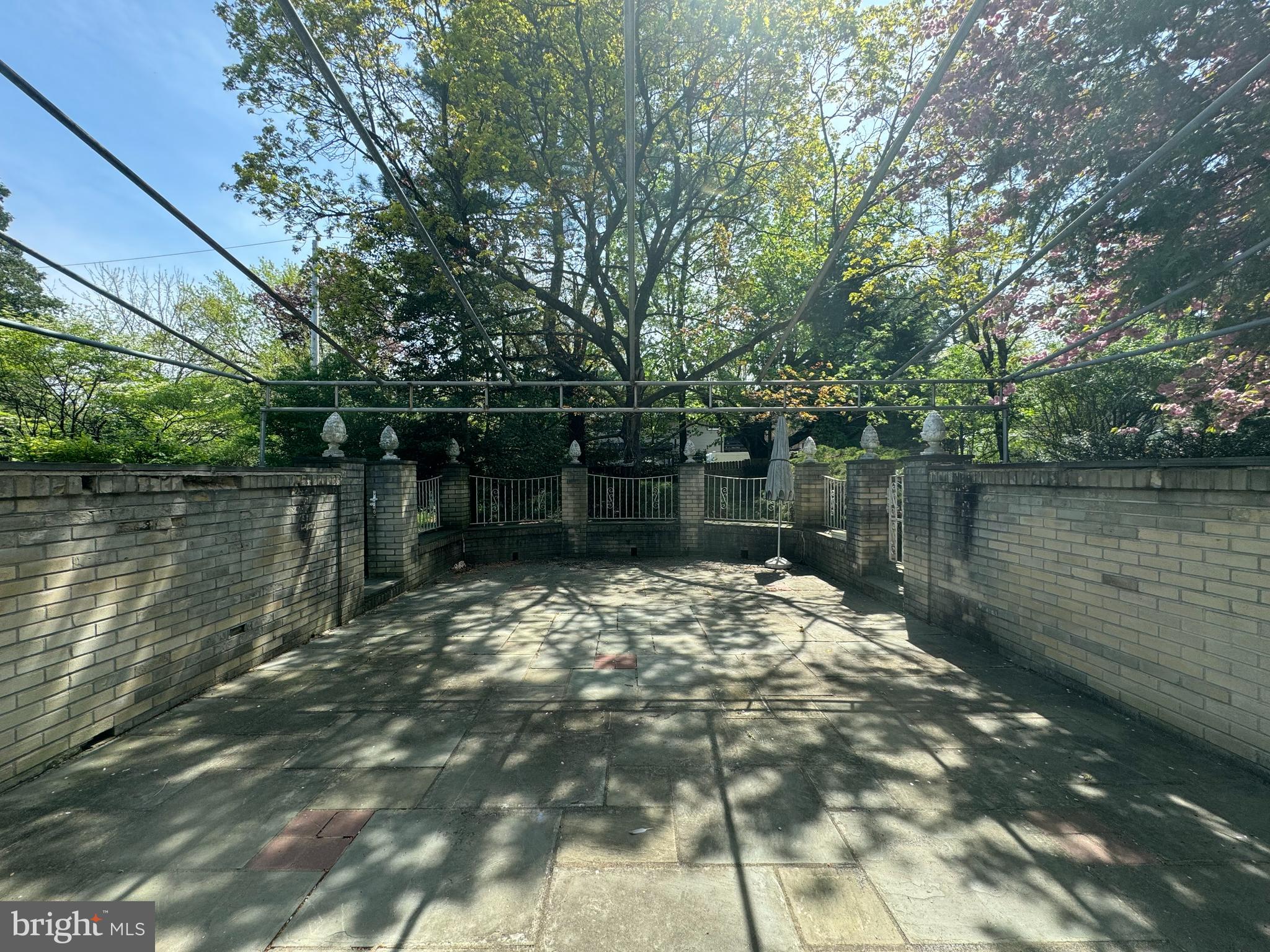 LAVEROCK - Residential