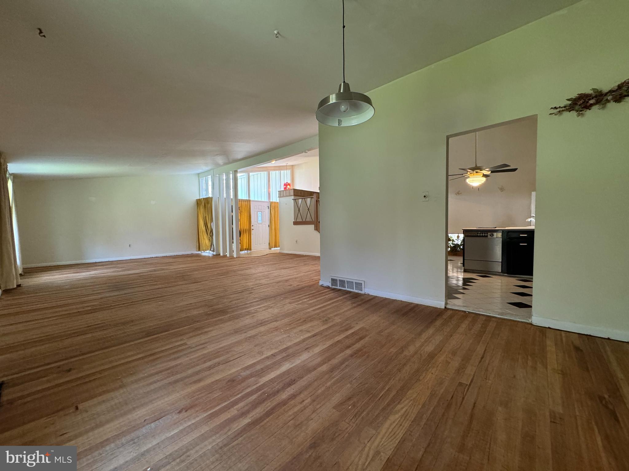 LAVEROCK - Residential