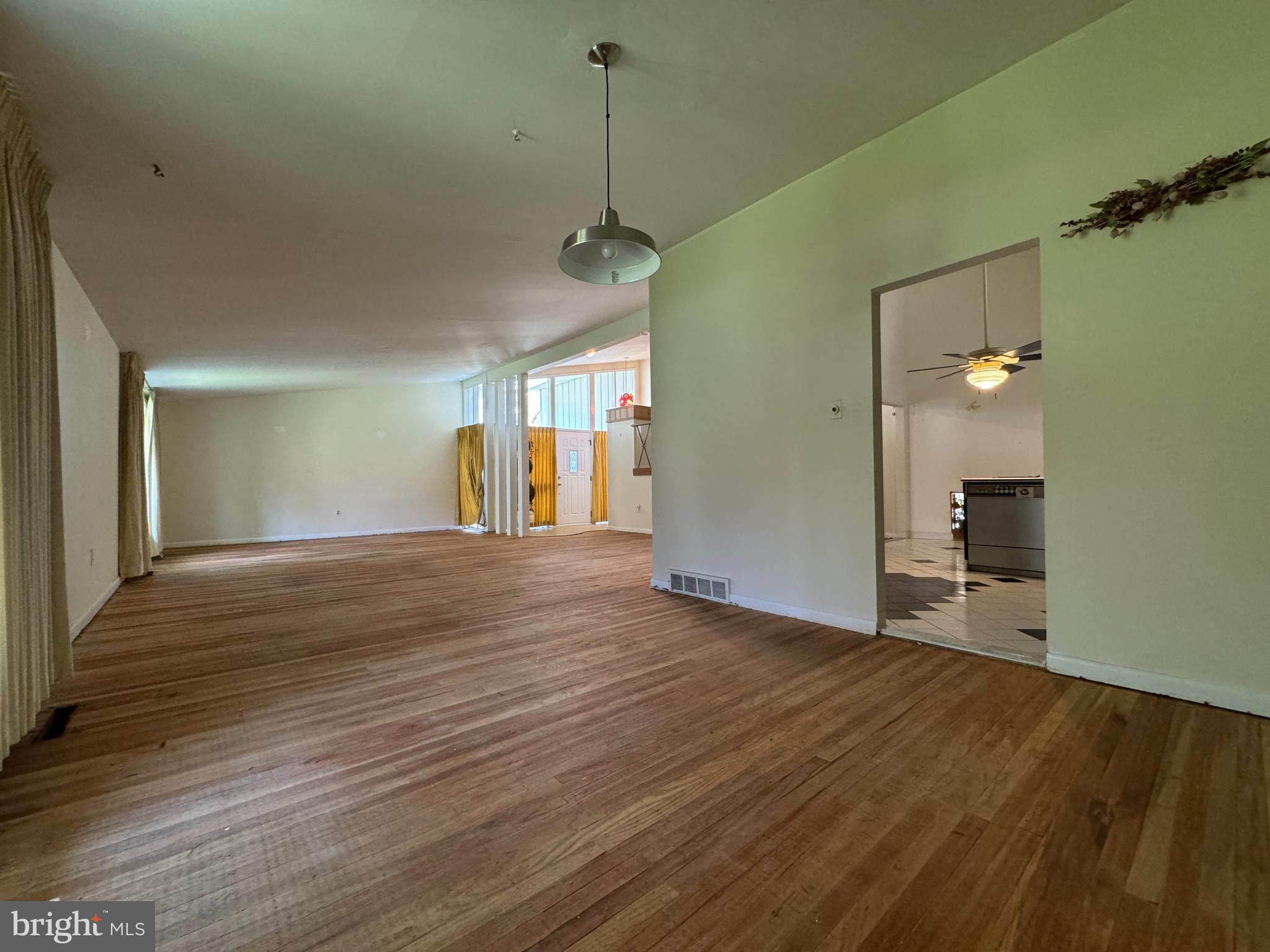 LAVEROCK - Residential