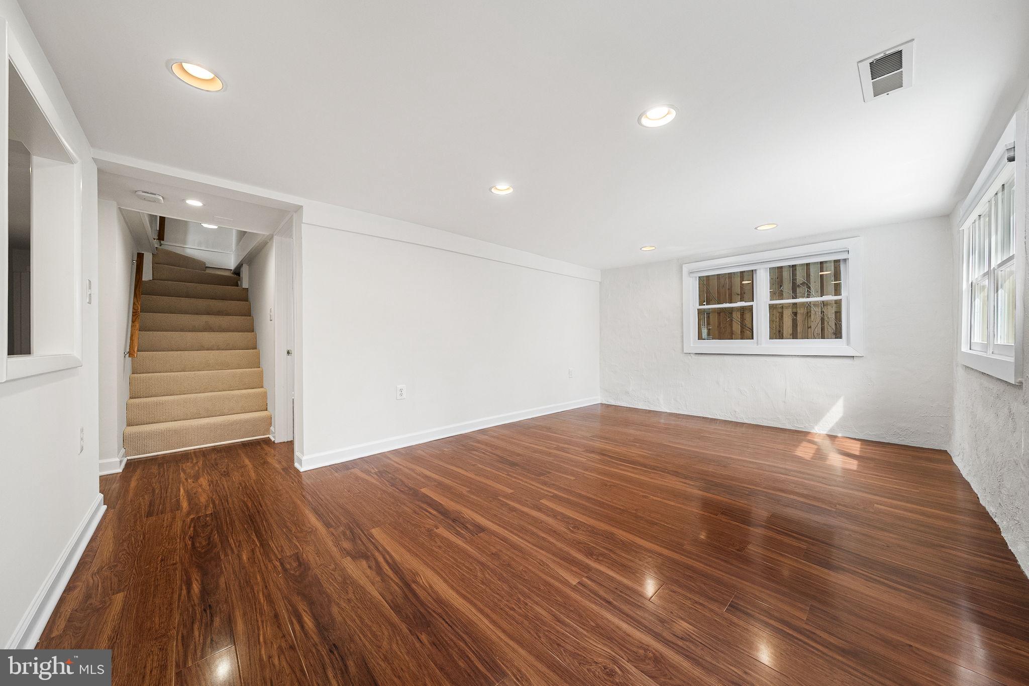 ROSEMONT - Residential