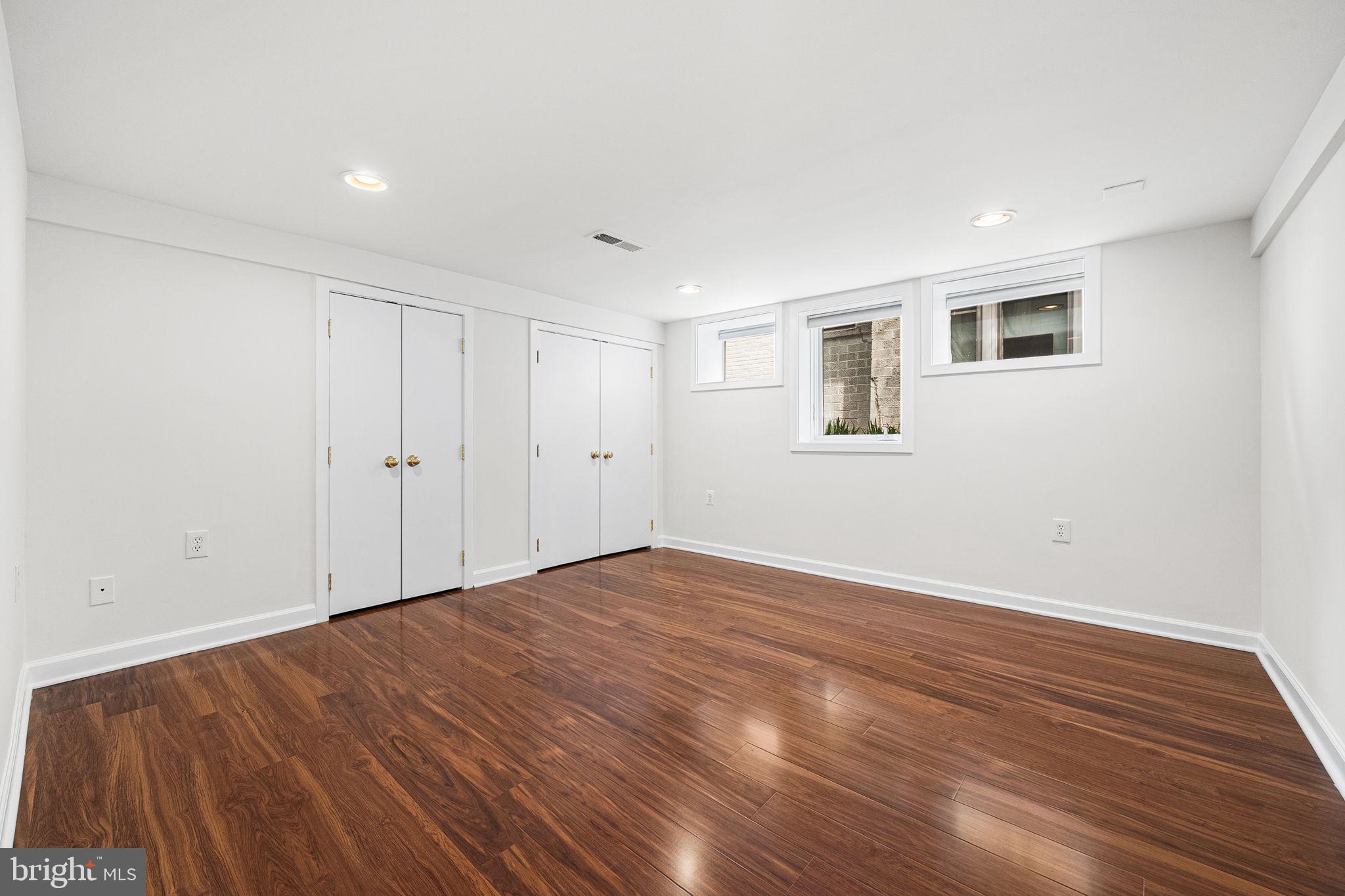 ROSEMONT - Residential