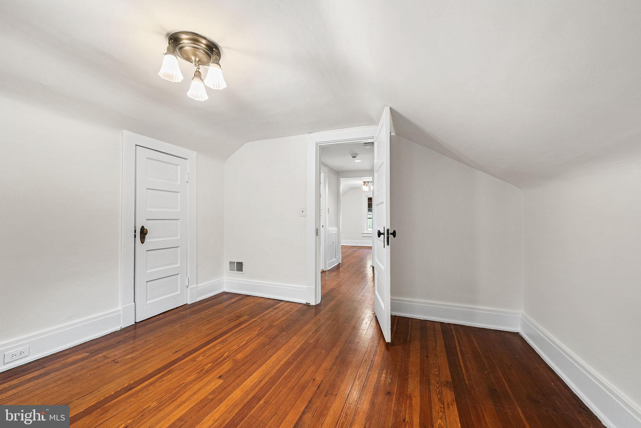 ROSEMONT - Residential