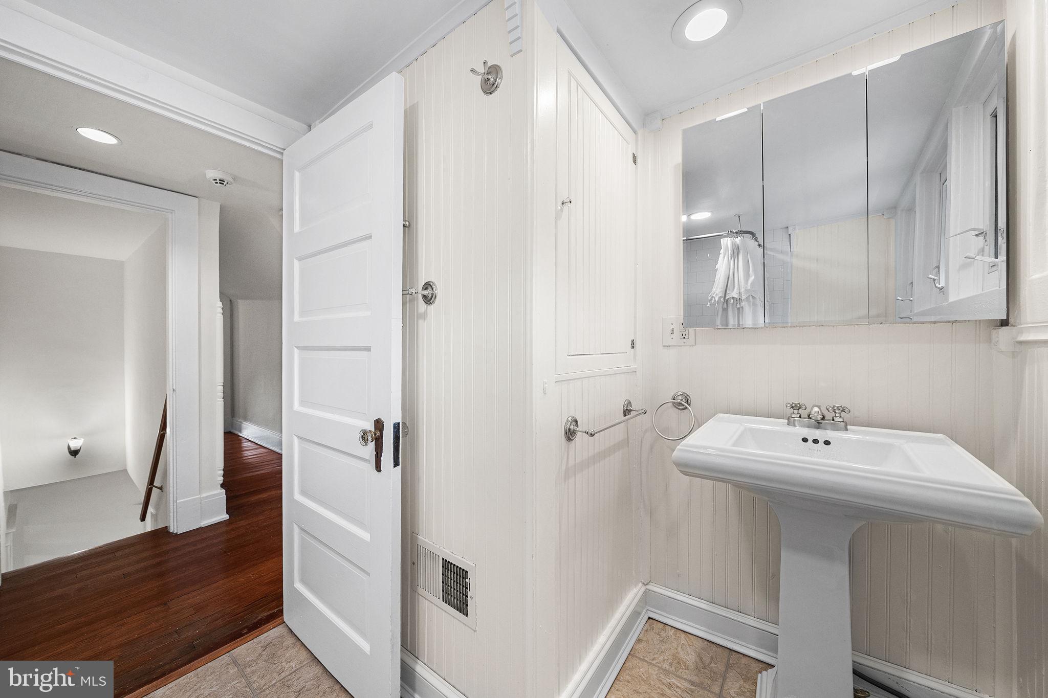 ROSEMONT - Residential