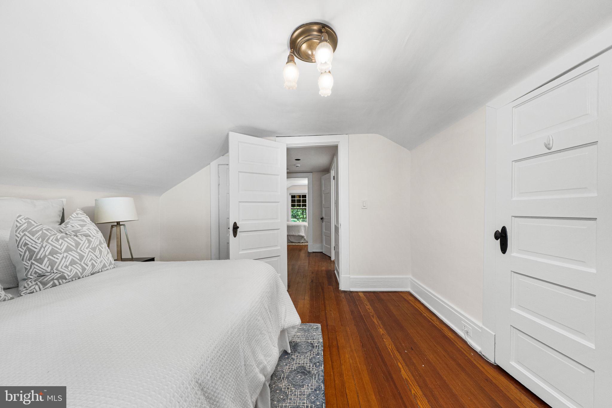 ROSEMONT - Residential