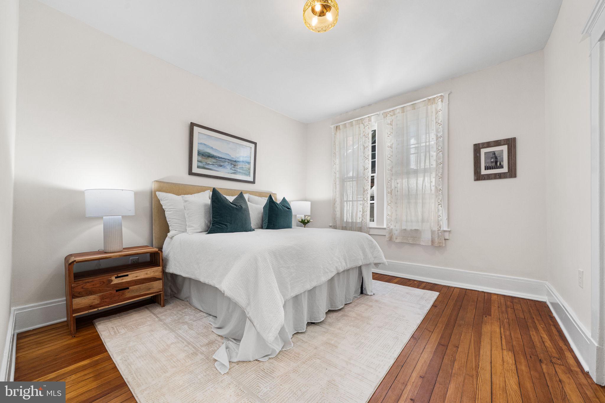 ROSEMONT - Residential